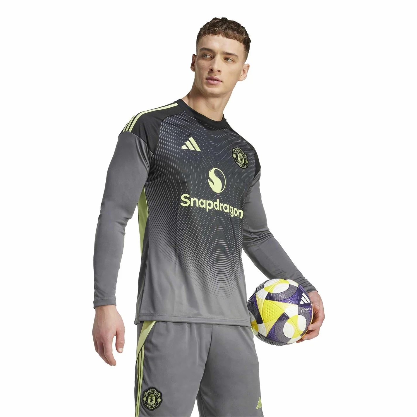 adidas Manchester United Long Sleeve Goalkeeper Shirt 2025 2026 Adults - Image 3