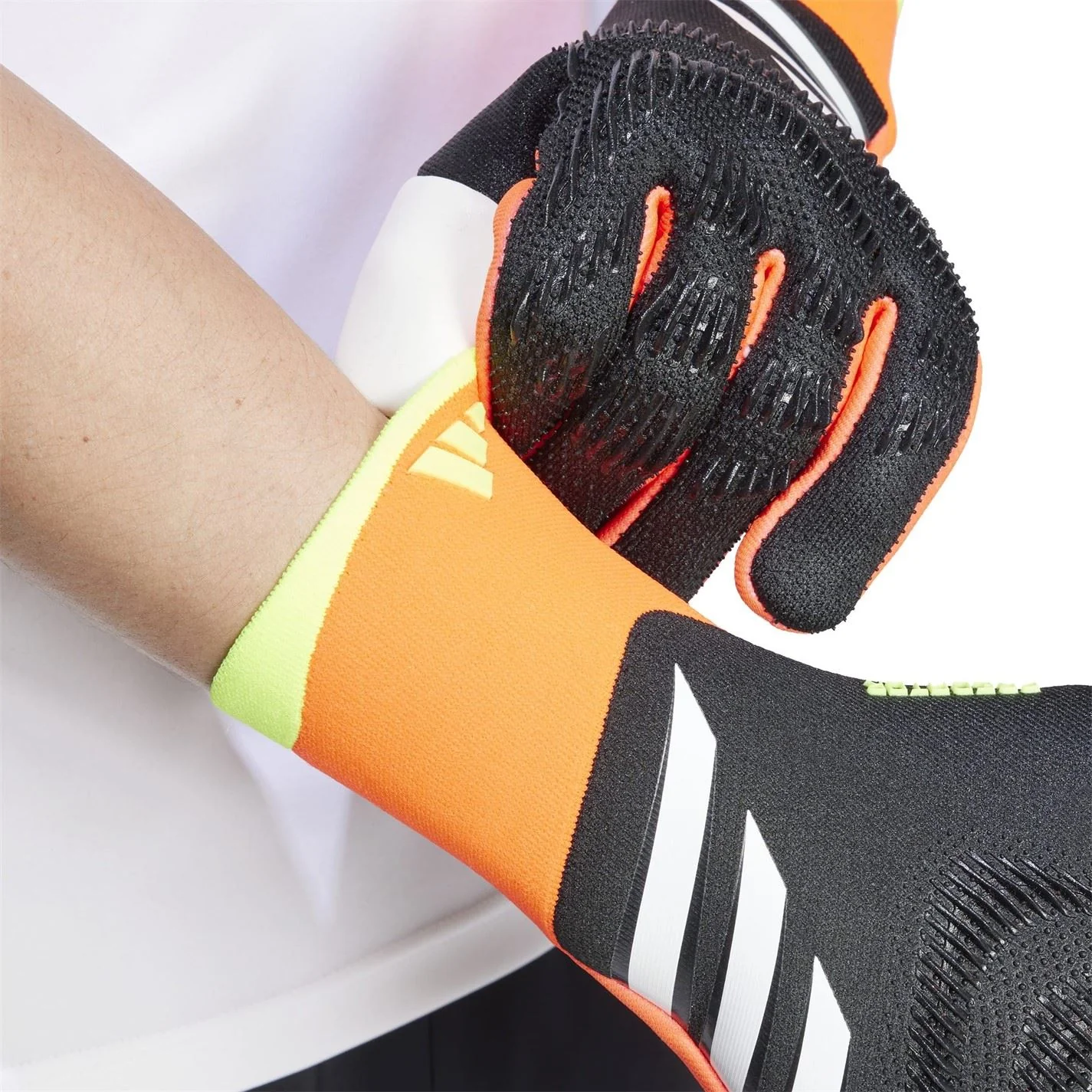 adidas Predator Pro Goalkeeper Gloves Adults - Image 41