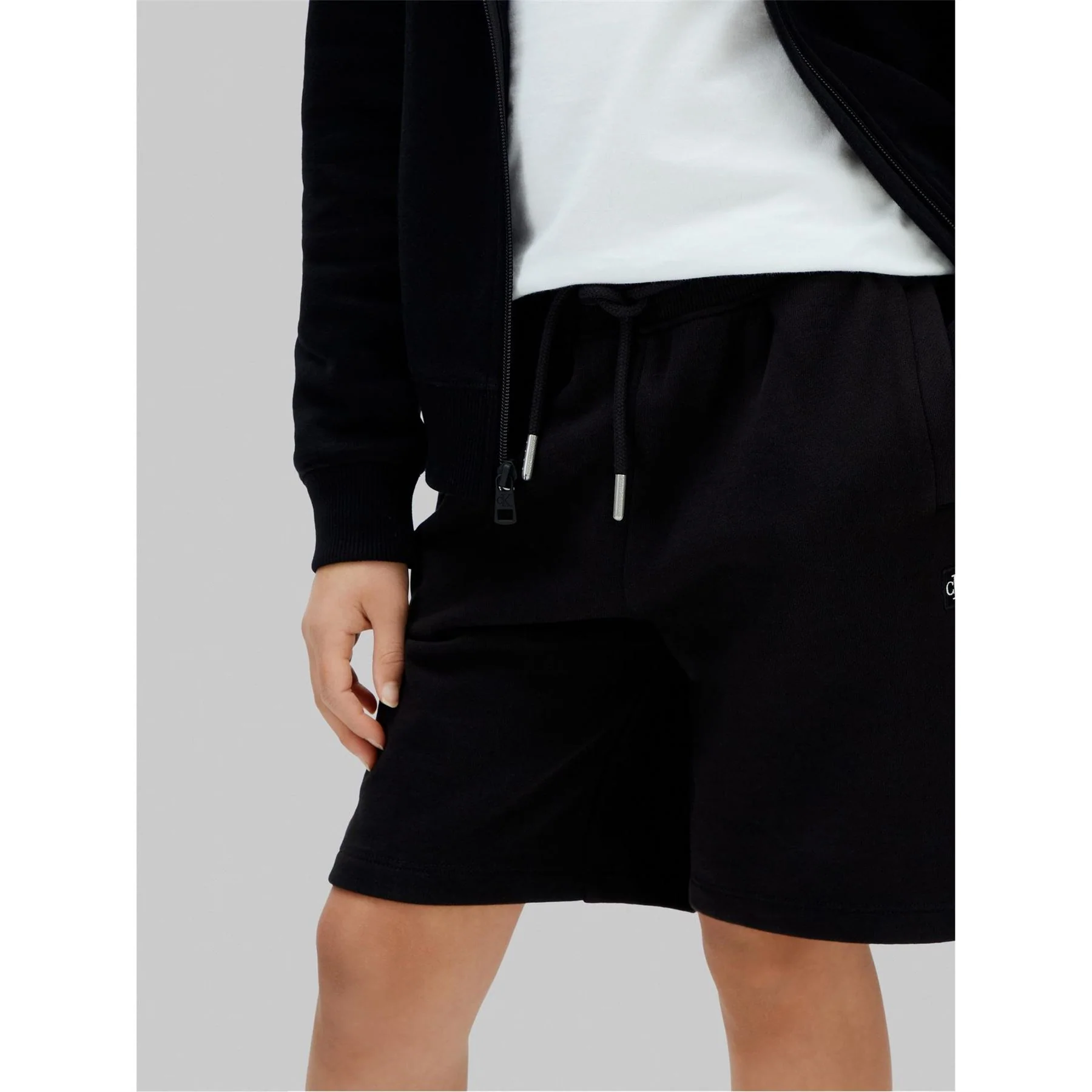 Calvin Klein Jeans Badge Logo Short Jn62 - Image 7
