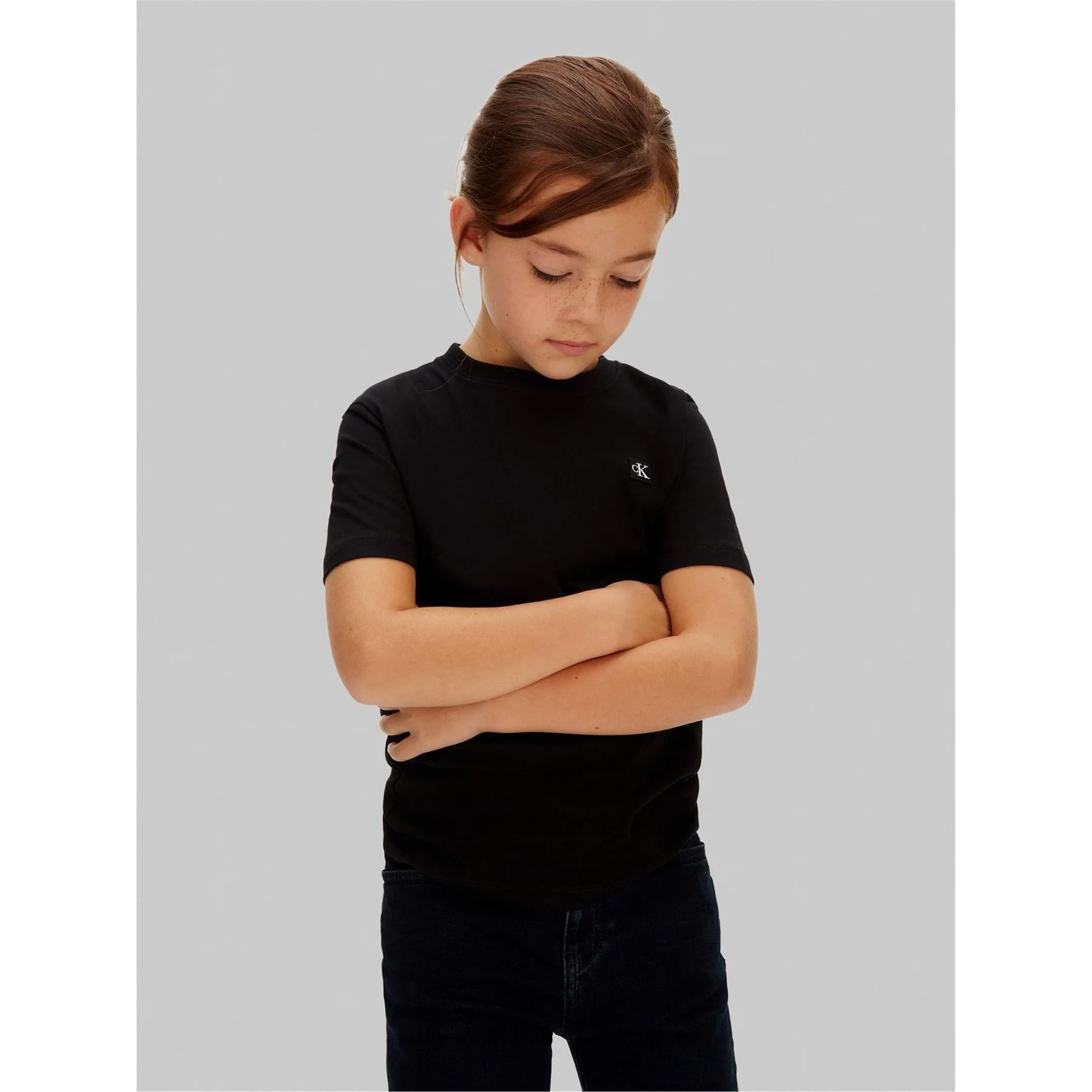 Calvin Klein Jeans Badge Logo Tee Jn62 - Image 4