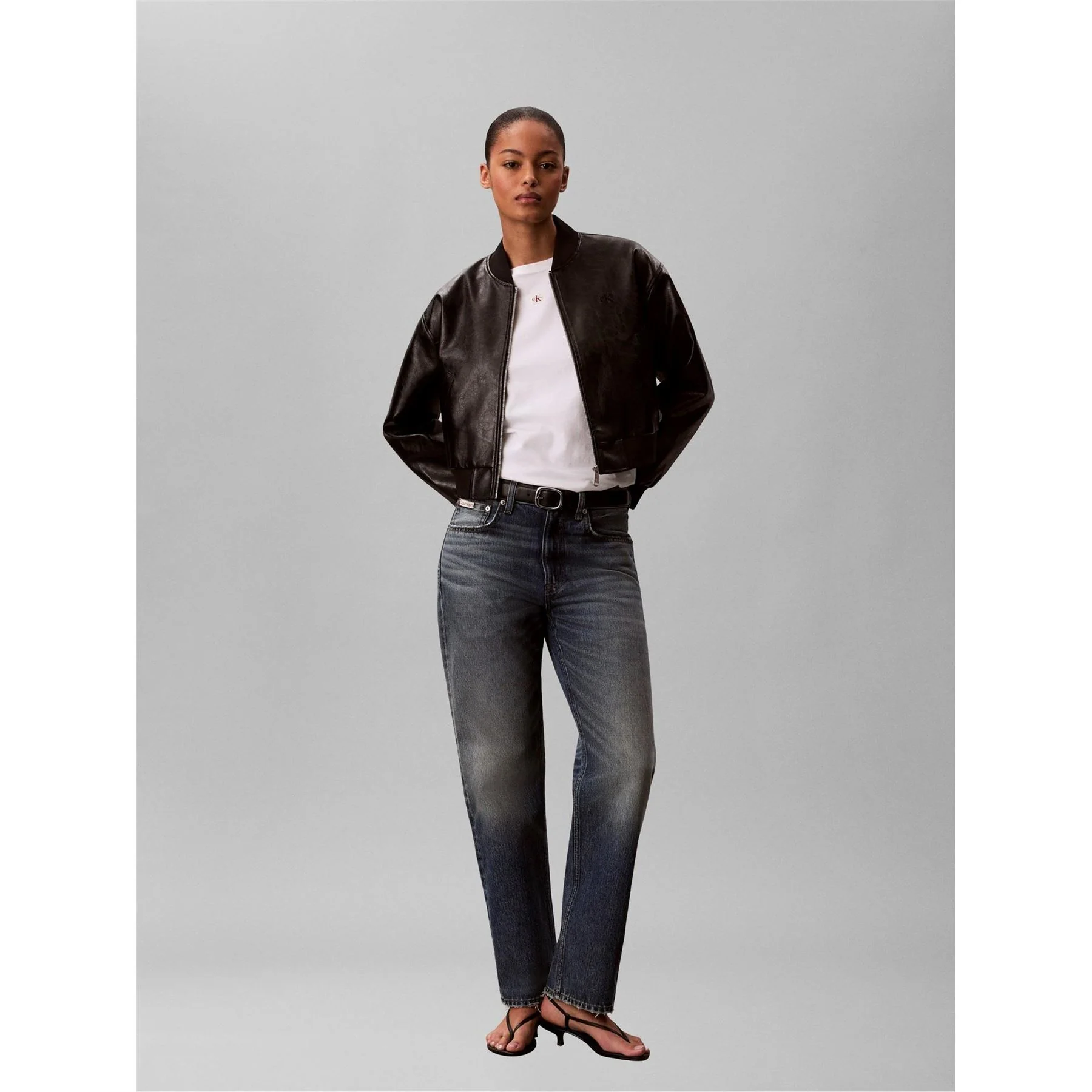 Calvin Klein Jeans WL Class Fit Tee Ld63 - Image 3