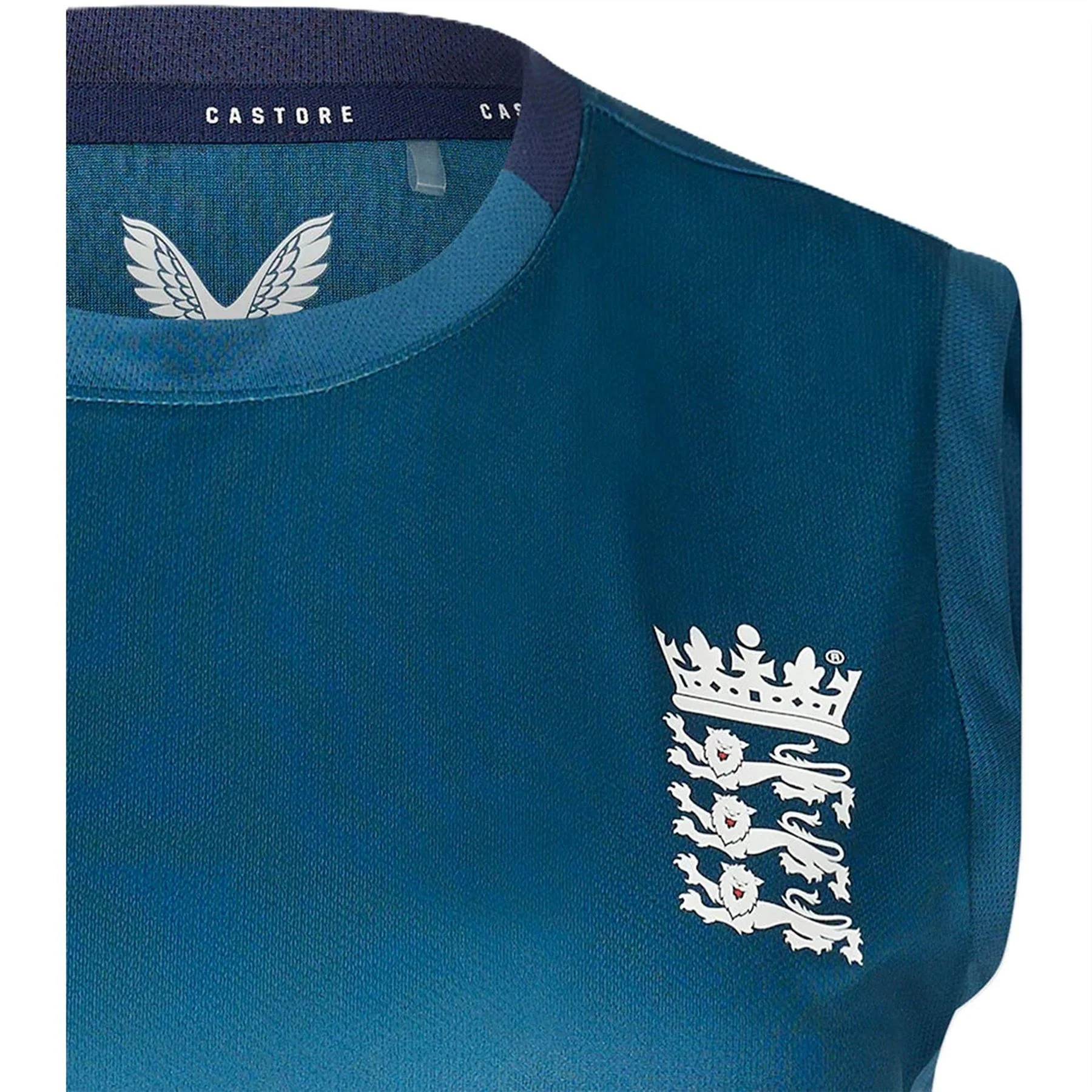 Castore Ecb TrngVest Ld99 - Image 4