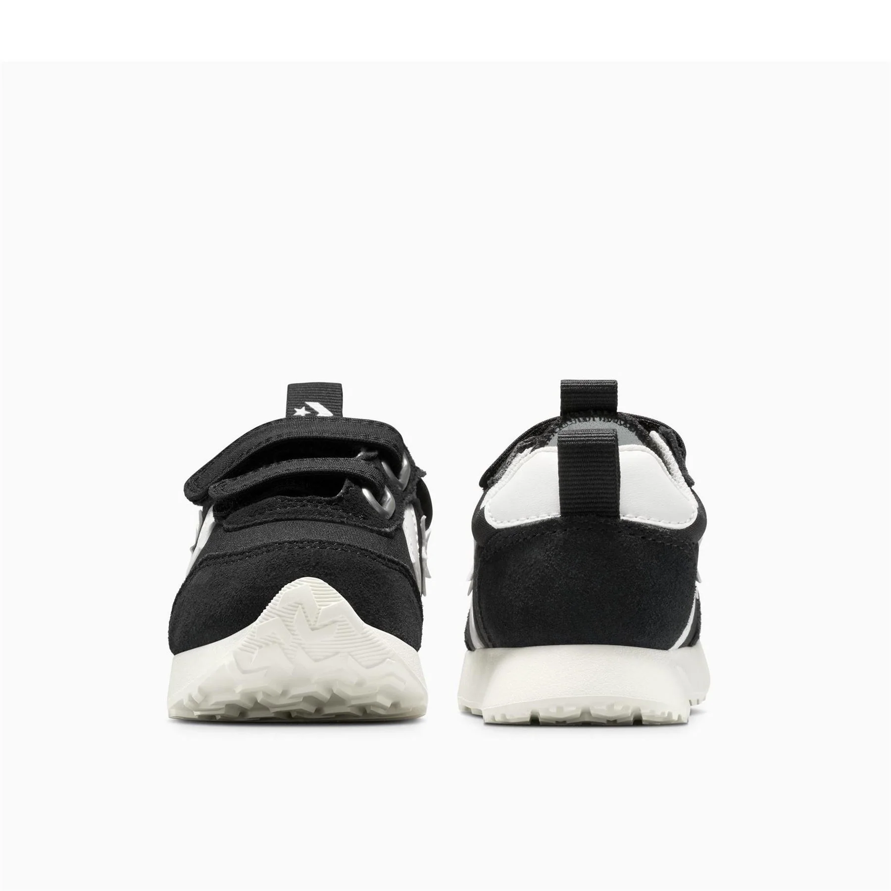 Converse Kids Omega Trainer Ea Low Top Trainers - Image 10