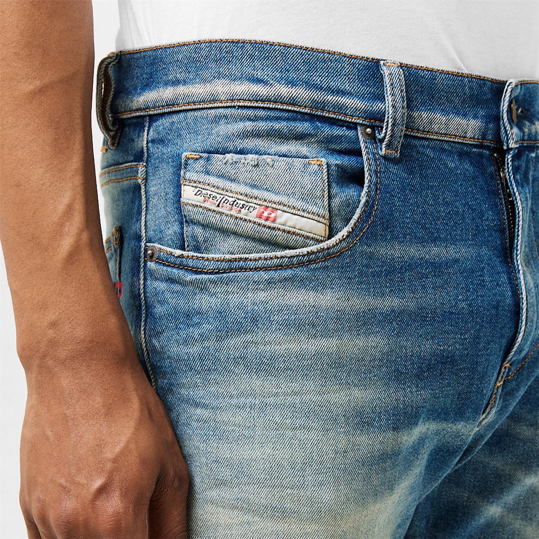 Diesel 2019 D Strukt - Image 25
