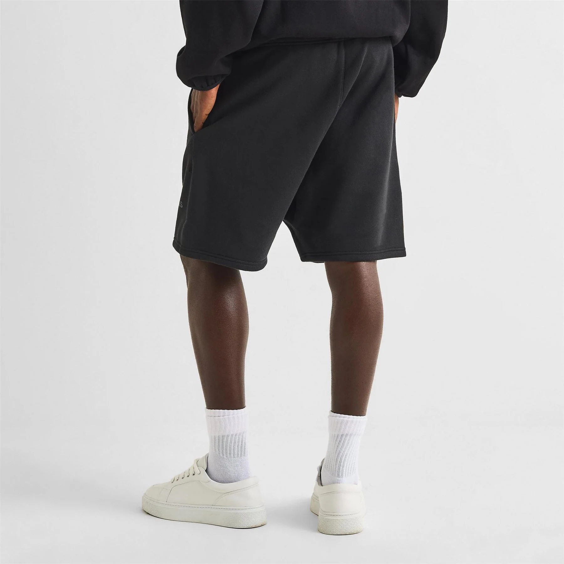 Fear Of God Essentials Fleece Jogger Shorts - Image 4