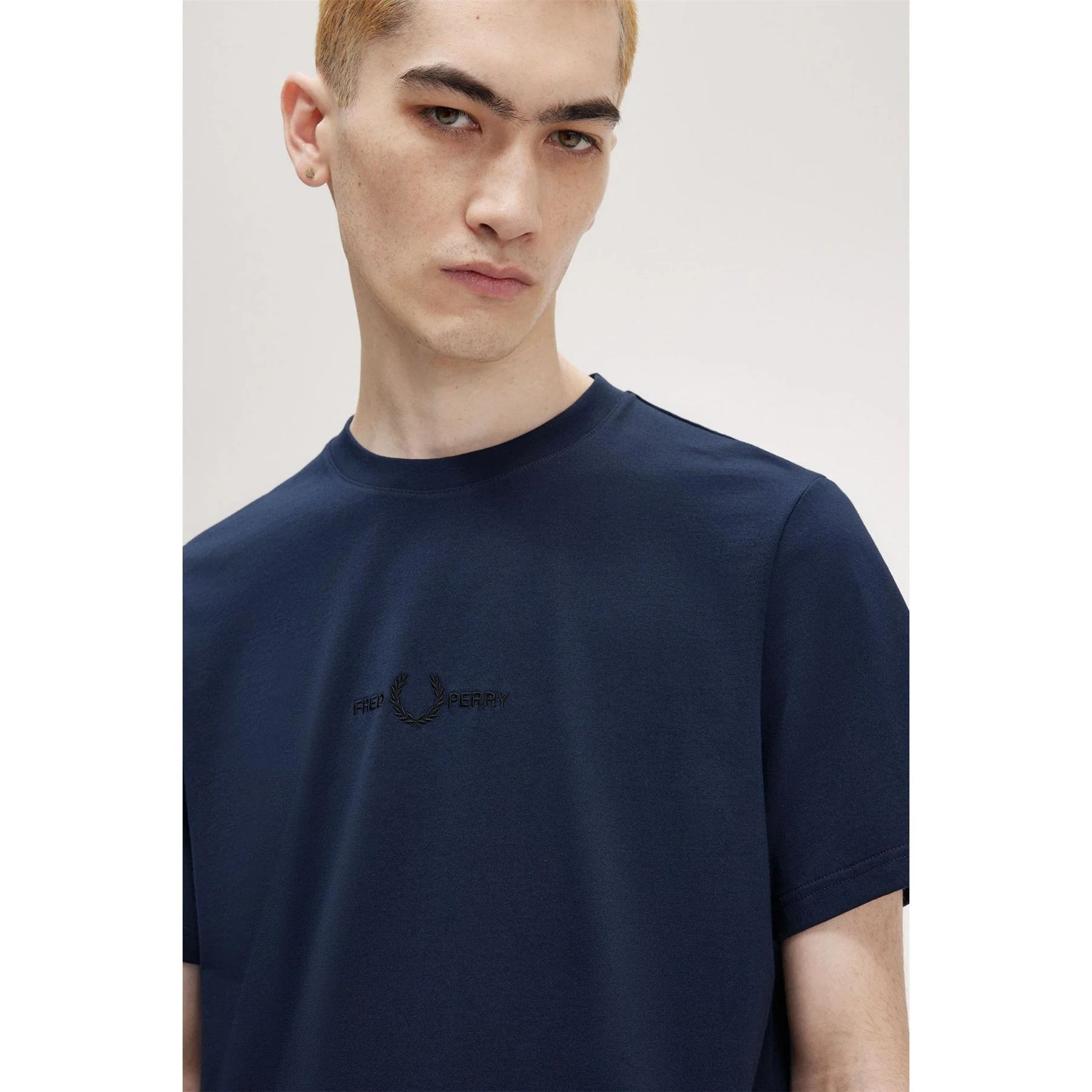 Fred Perry Logo T-Shirt - Image 14
