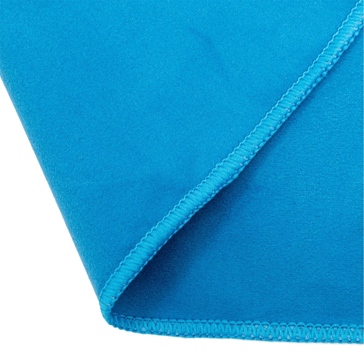 Gelert Soft Towel Giant - Image 5