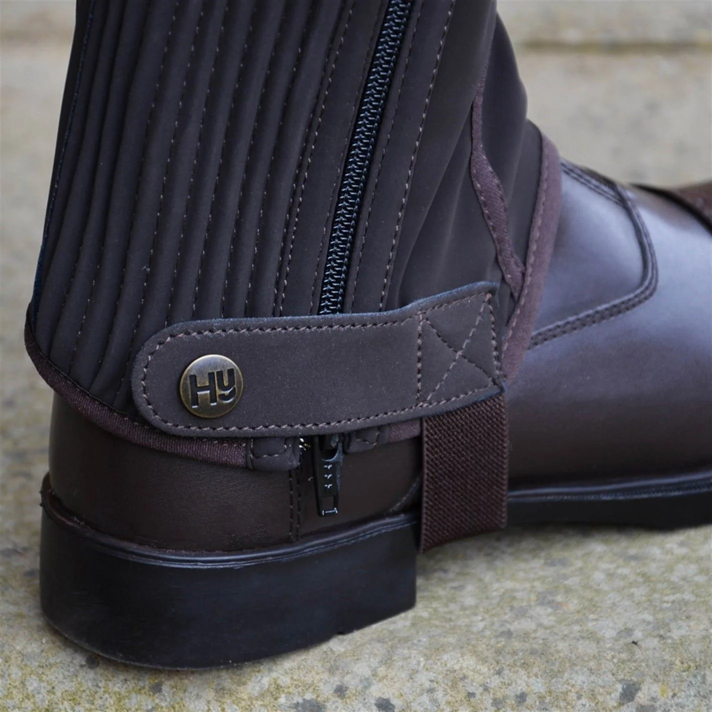 HY Equestrian Adults Synthetic Chaps - Image 3