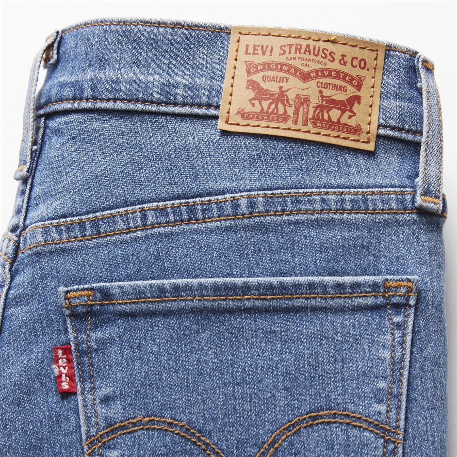 Levis 311 Shaping Skinny We Have Arr - Image 5