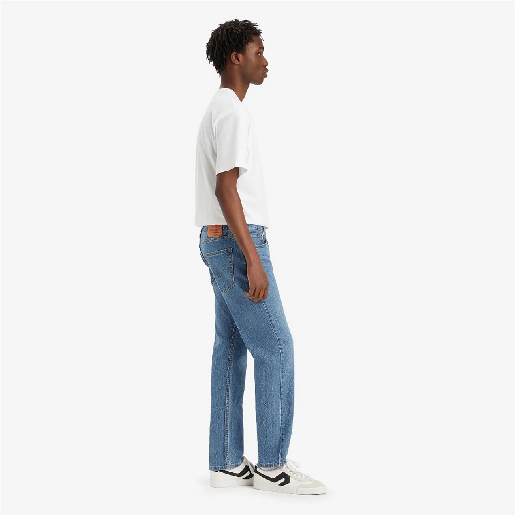 Levis 502 Tapered Fit Five Pocket Jeans - Image 4