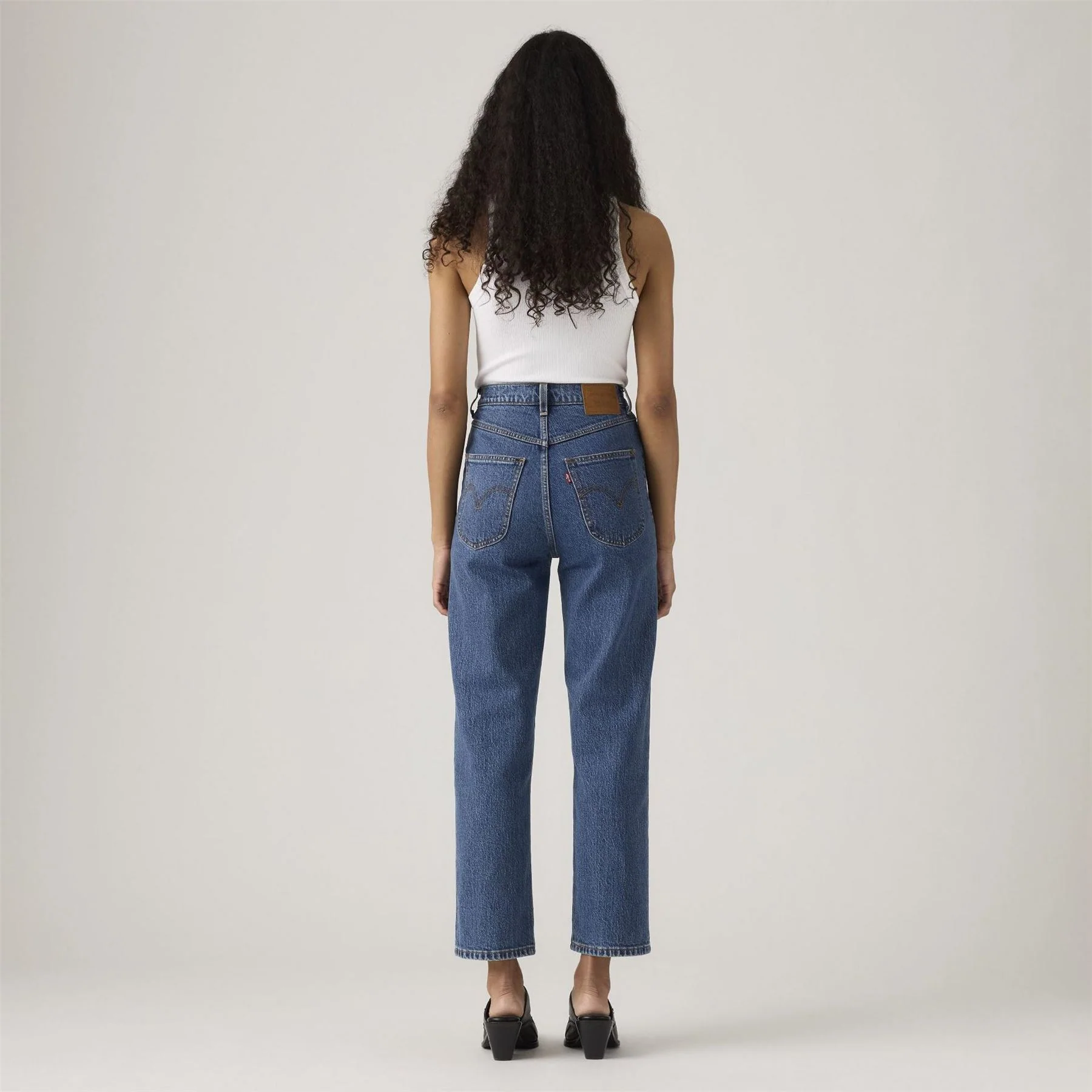Levis Ribcage Straight Fit Jeans - Image 9