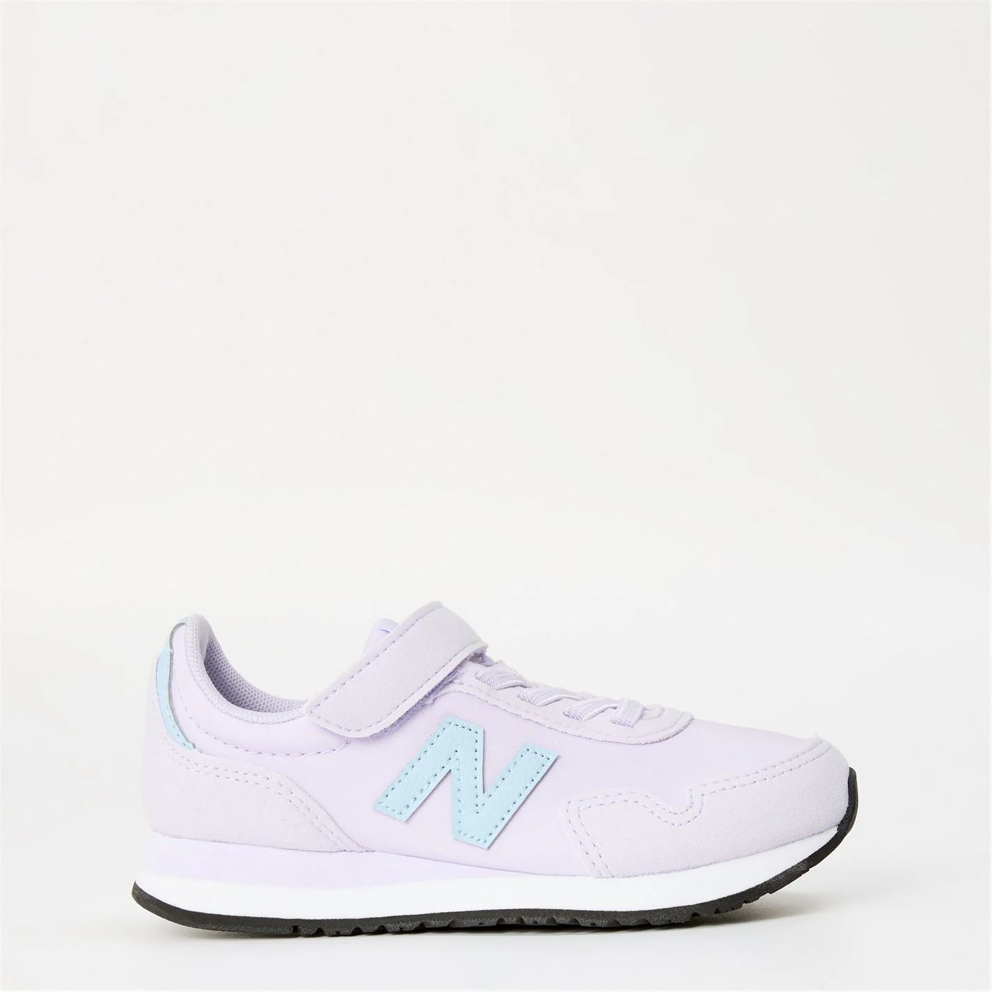 New Balance Balance 323 Round Toe Low Top Sneakers - Image 16