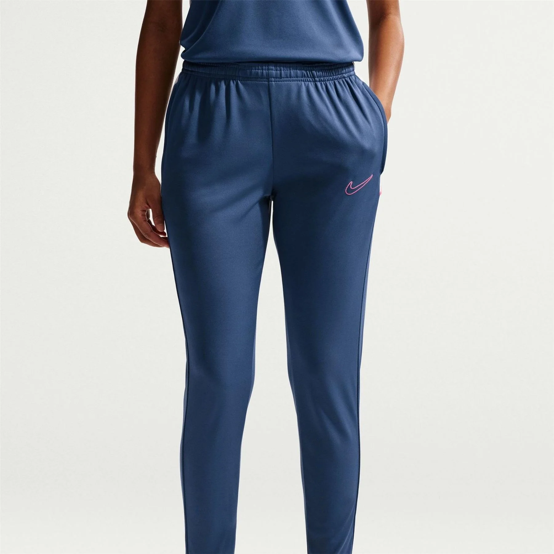 Nike Performance Tracksuit Bottom - Image 3
