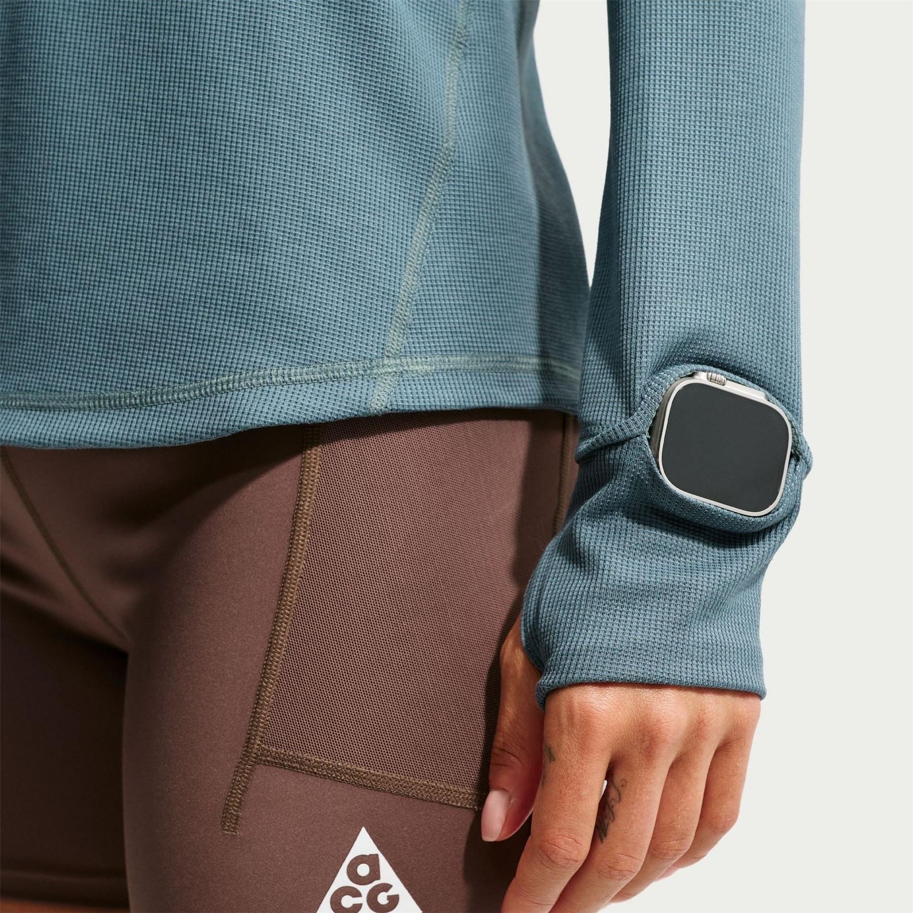 Nike Acg Trail Long Sleeve Running Top - Image 4