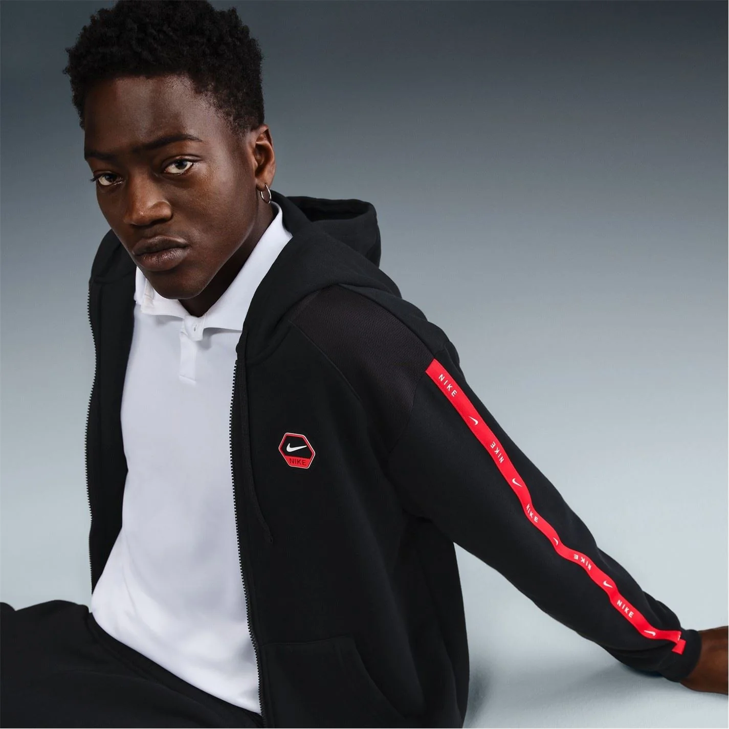Nike City Raglan Sleeve Hooded Sweatshirt - Image 5