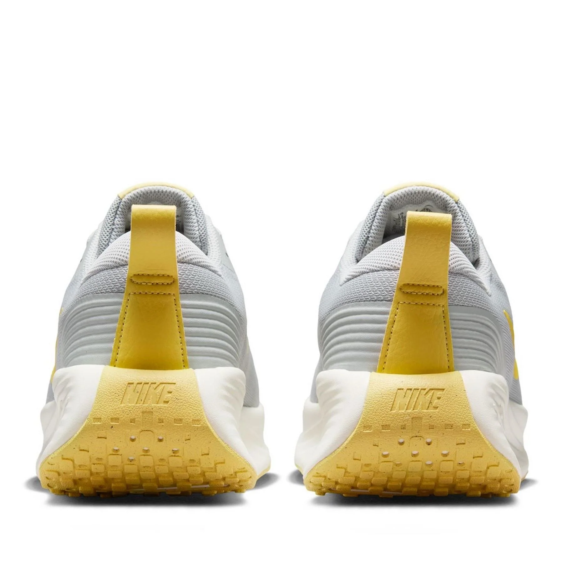 Nike Legend Essential 4 Low Top Trainers - Image 21