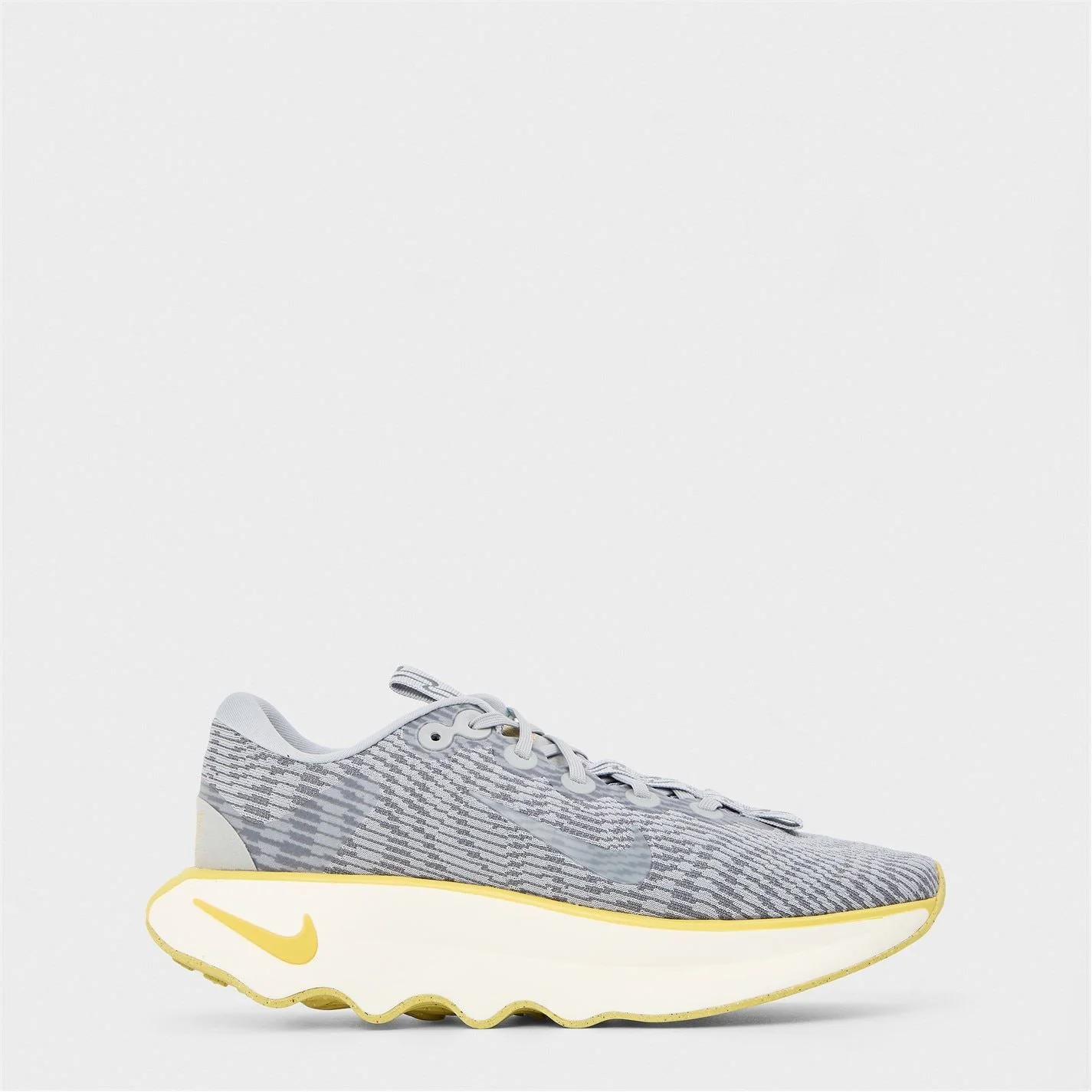 Nike Low Top Walking Textured Flat Heel Sneakers - Image 37