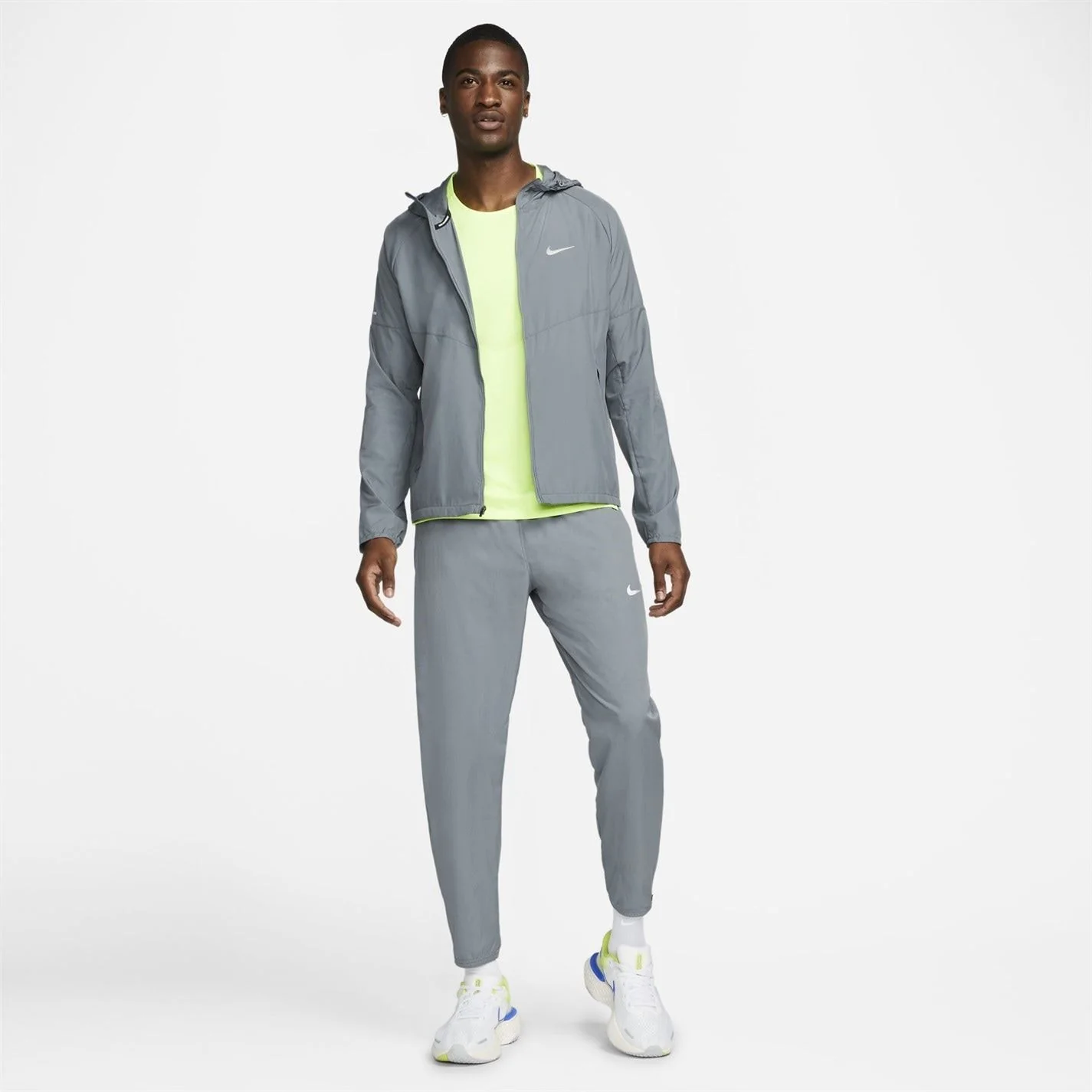 Nike Mens Miler Repel Running Jacket - Image 71