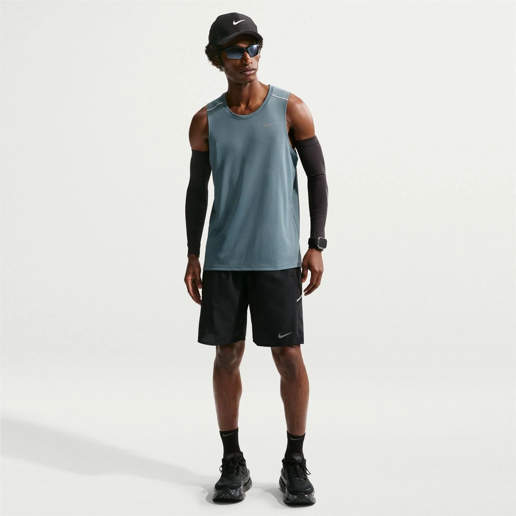 Nike Performance Running Vest - Image 5