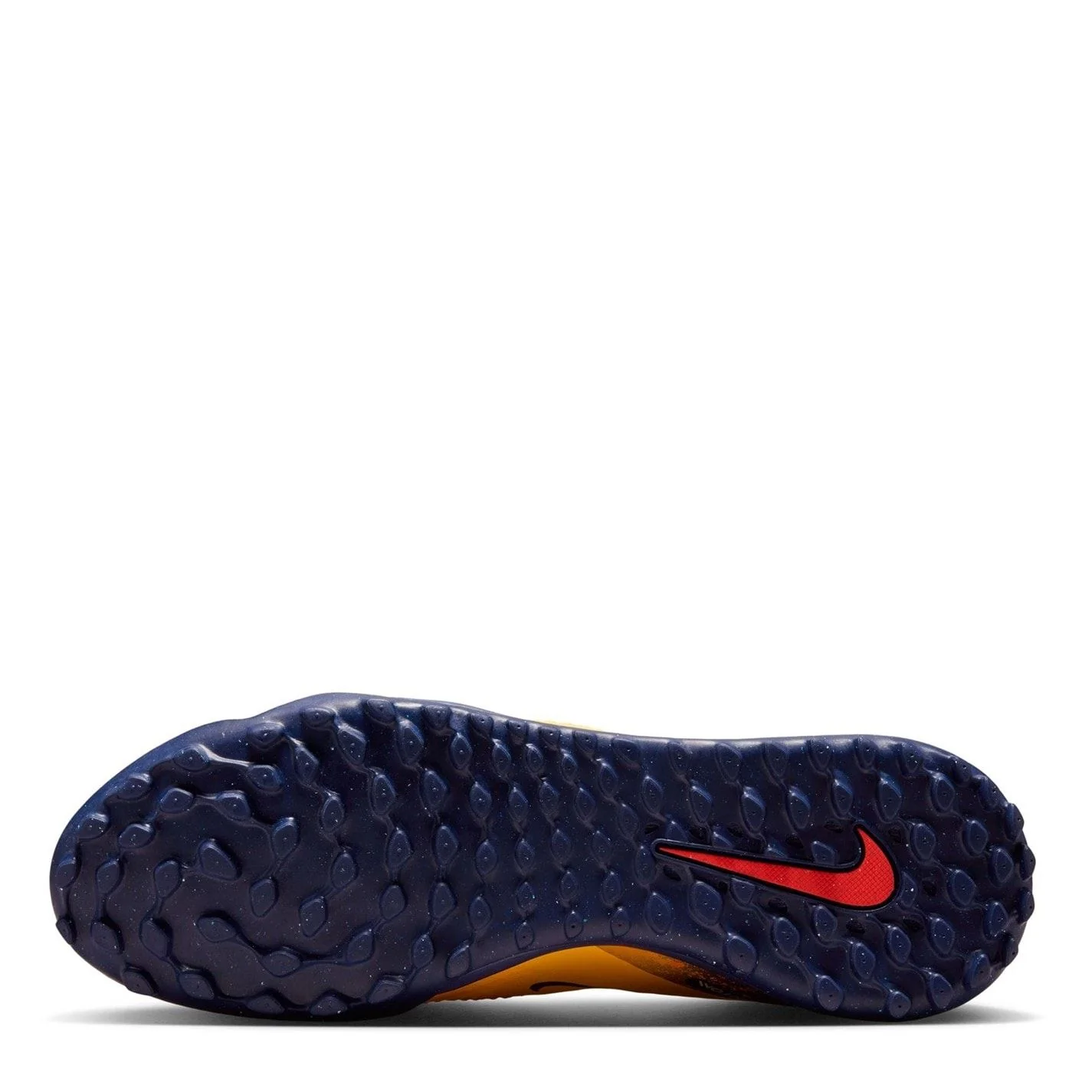 Nike Phantom 6 Low Academy Adults Astro Turf Football Boots - Image 10
