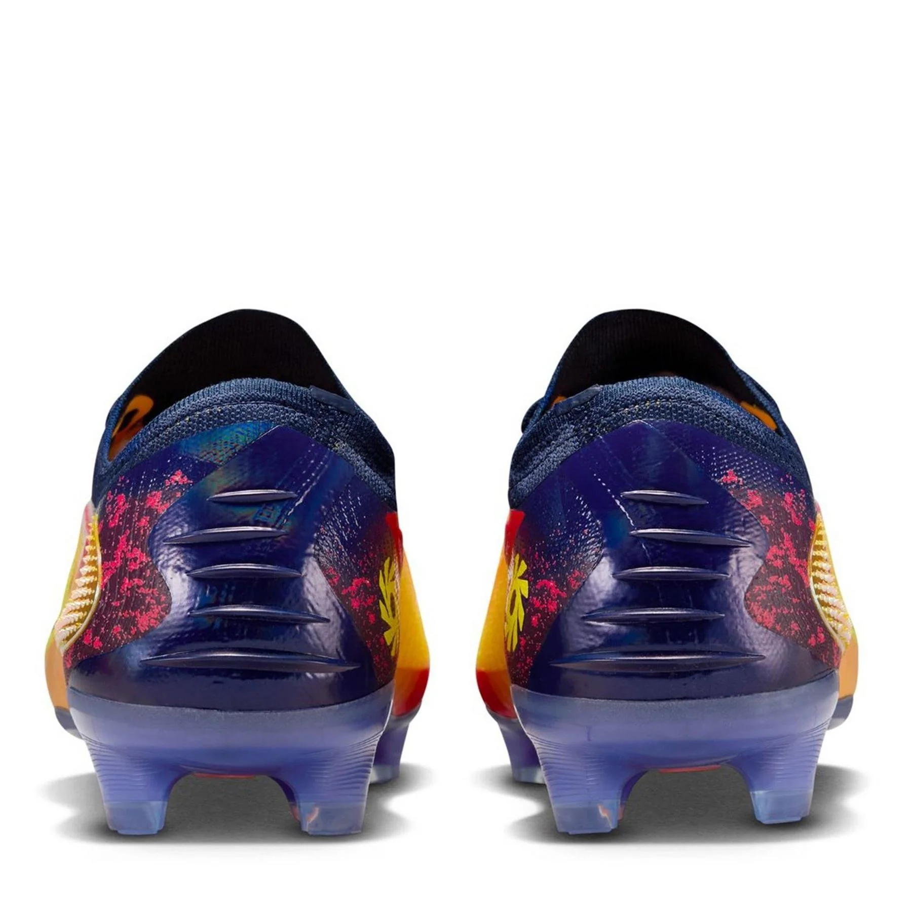 Nike Phantom 6 Low Elite Firm Ground Football Boot - Image 5