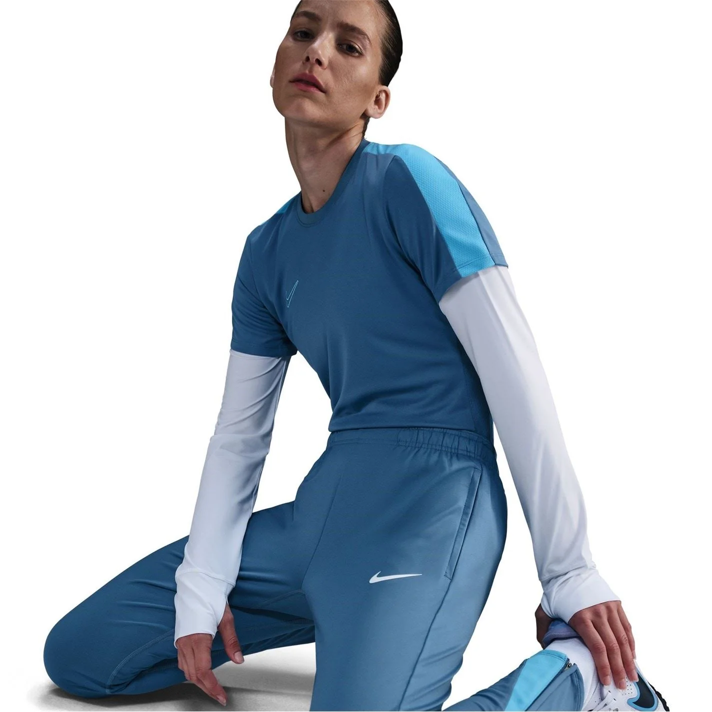 Nike Rib Seamless Side Pocket Slim Cut Pants - Image 4