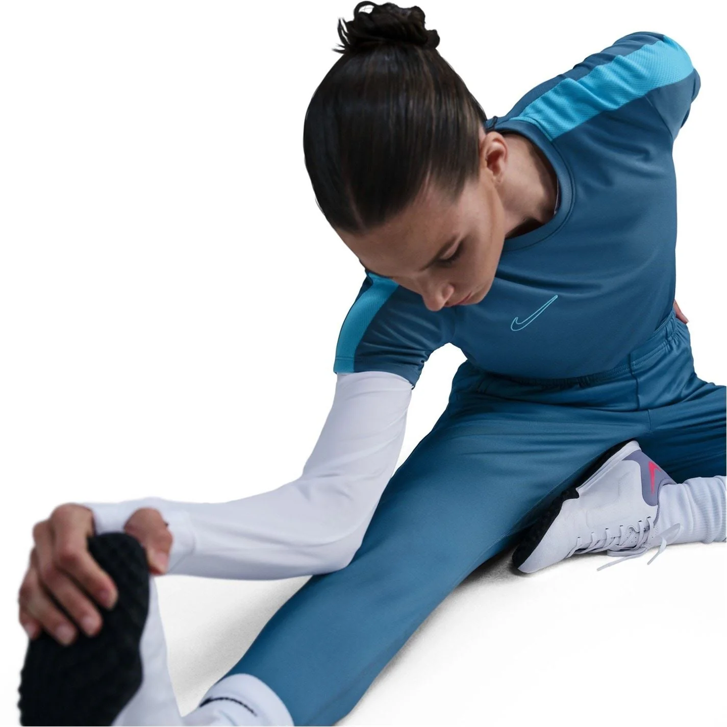 Nike Rib Seamless Side Pocket Slim Cut Pants - Image 6