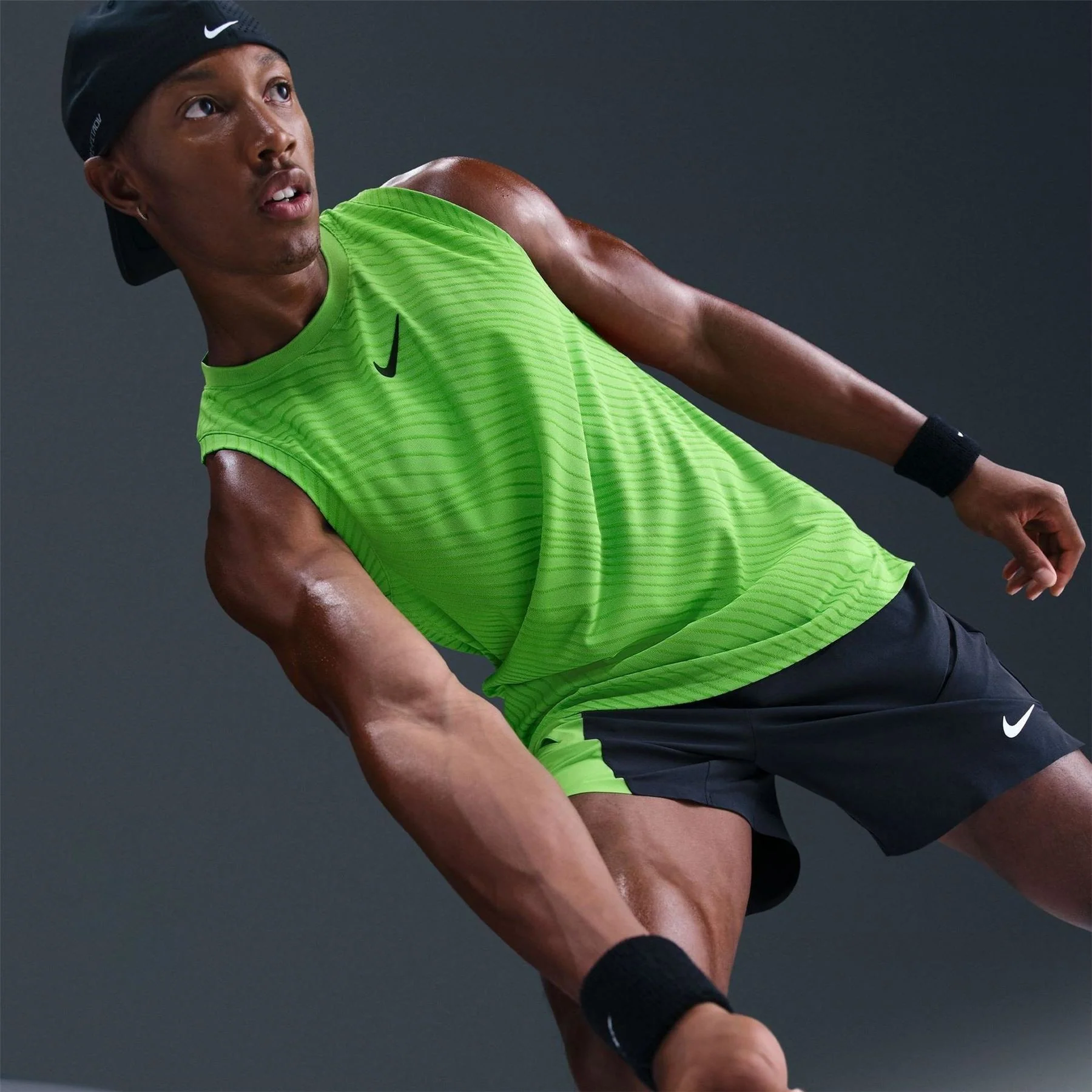 Nike Performance Vest - Image 6
