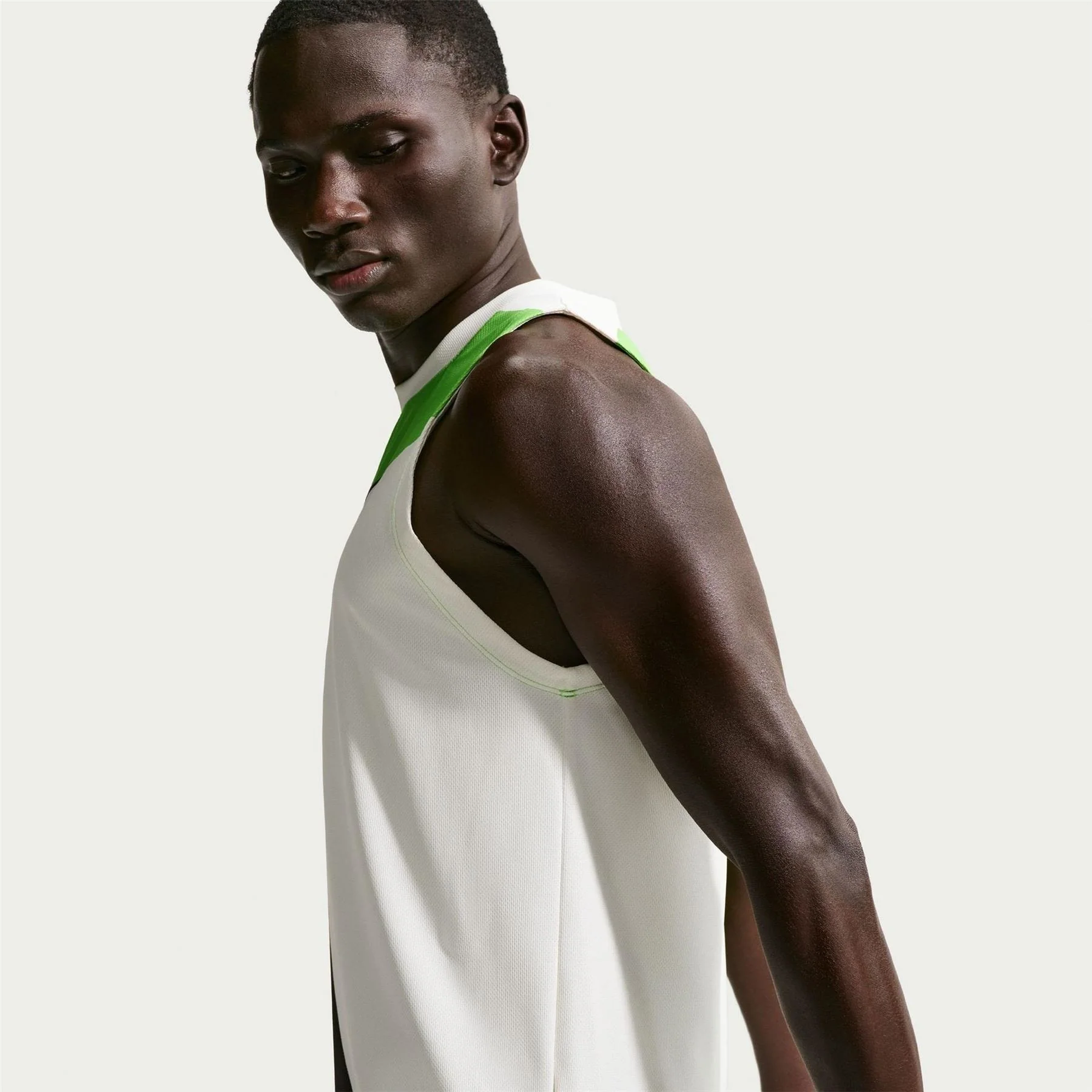 Nike Short Sleeve Performance T-Shirt - Image 2