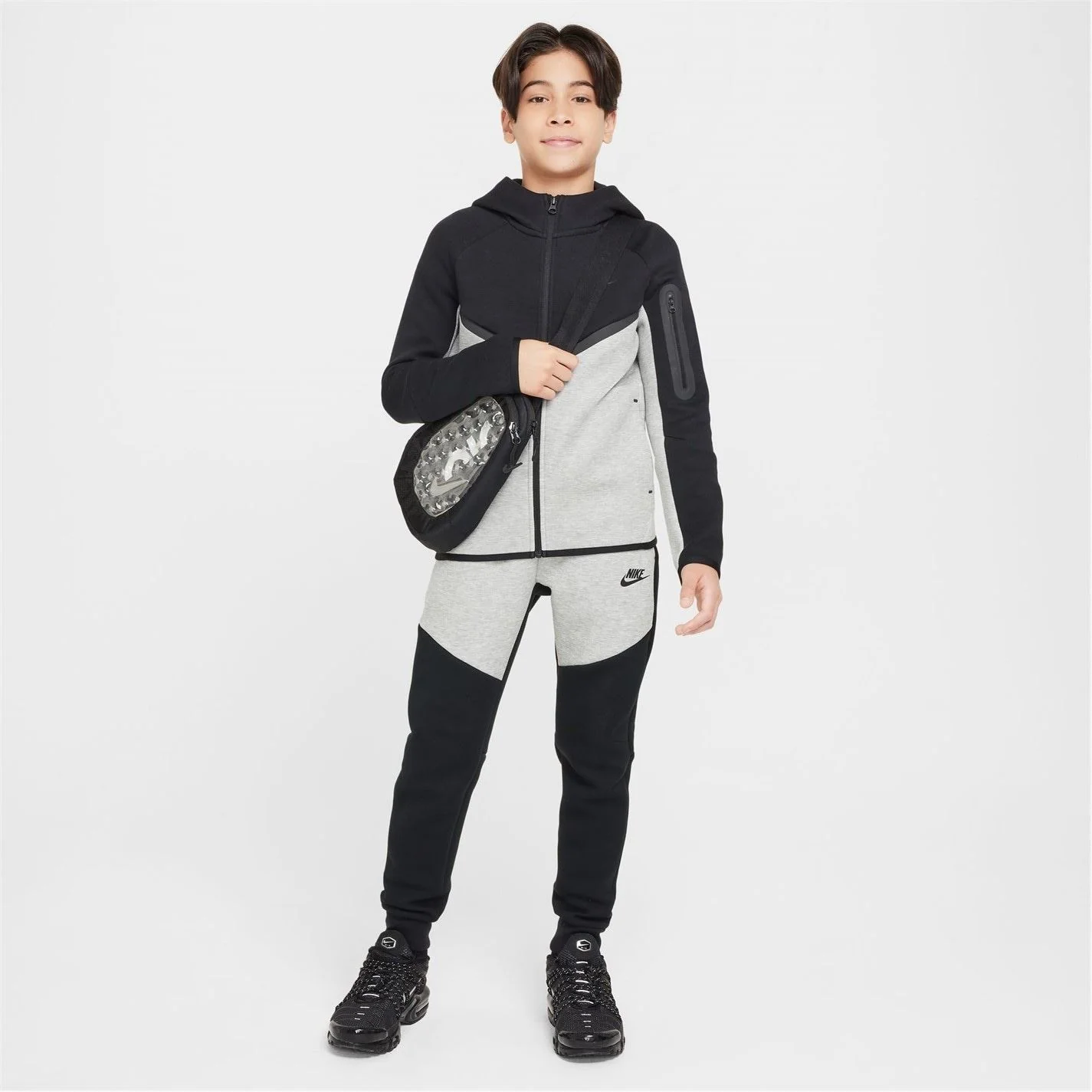 Nike Tech Fleece Regular Fit Hooded Sweatshirt Jacket - Image 73