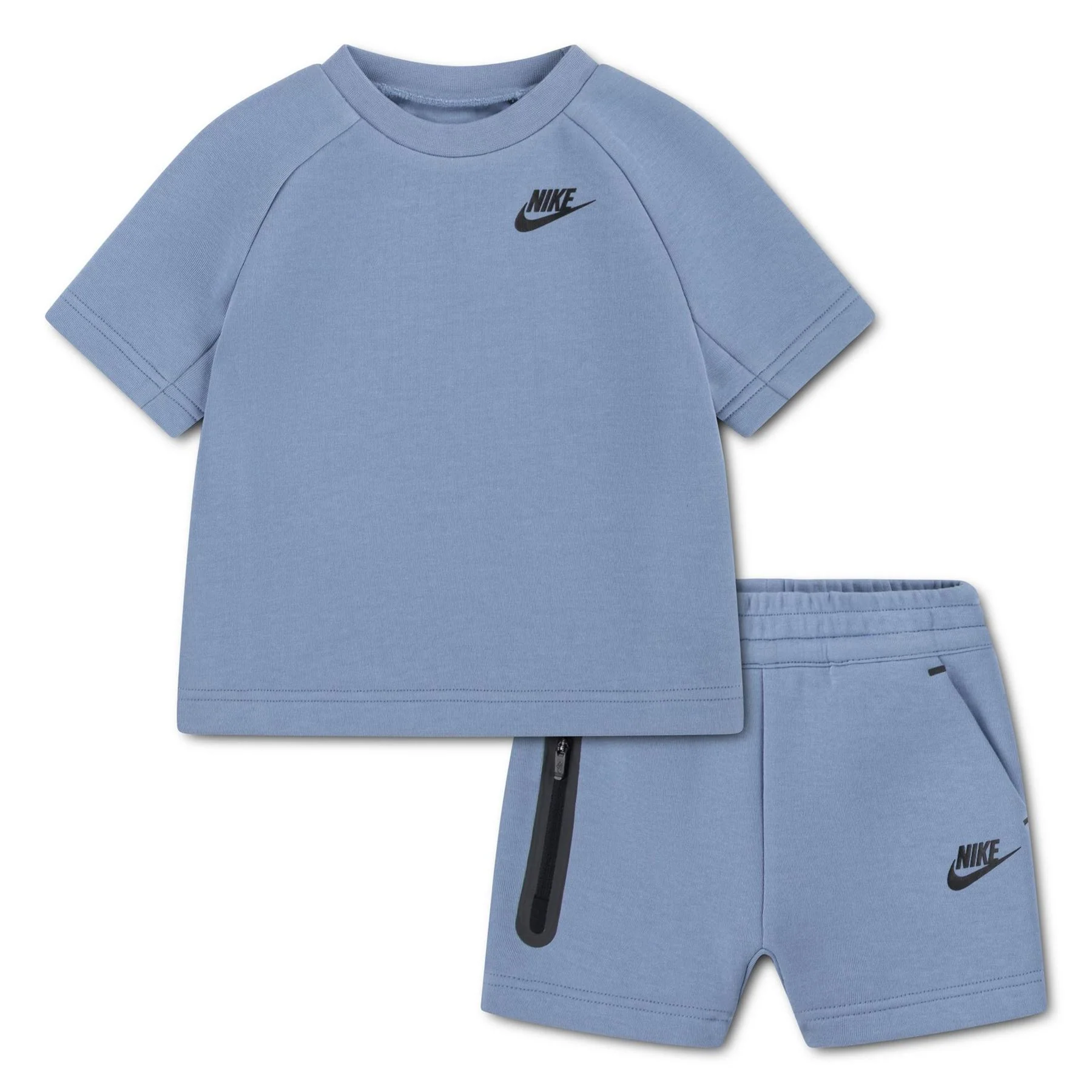 Nike Tech Clothing Set