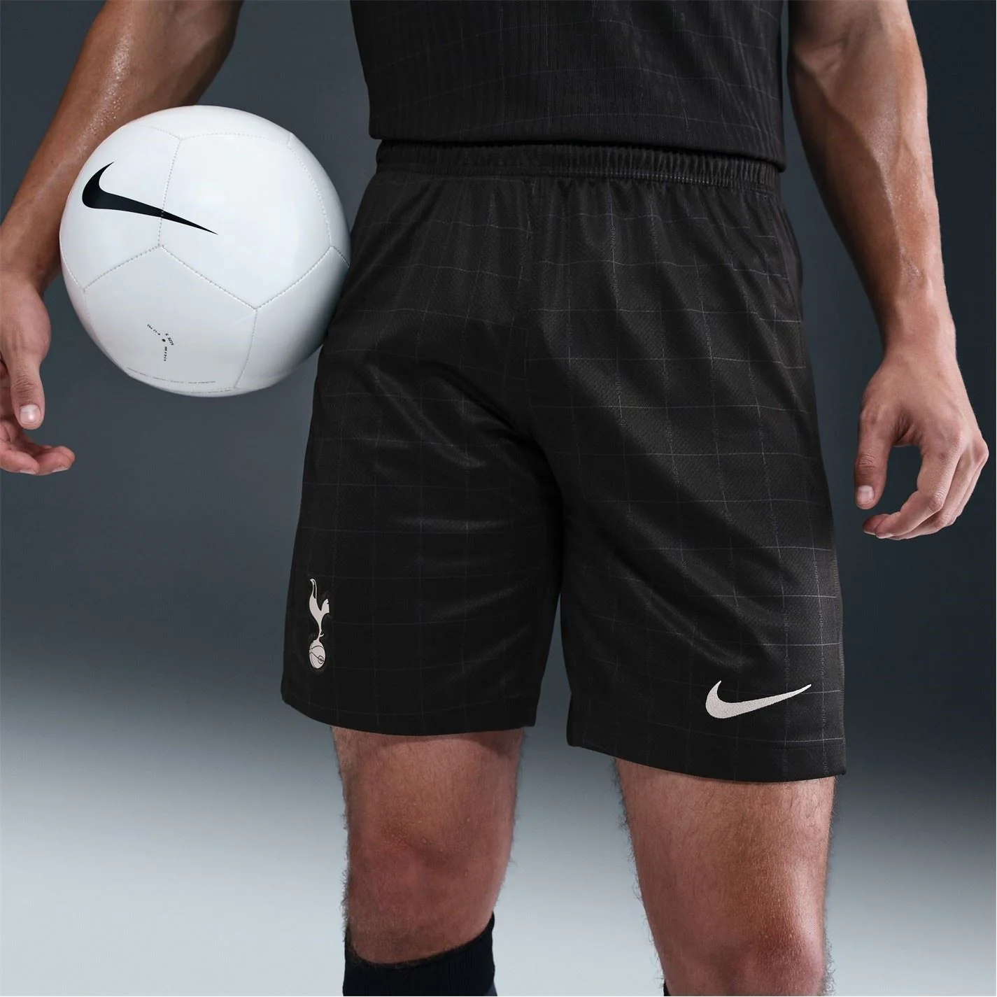 Nike Tottenham Hotspur Away Shorts 2025 2026 Adults - Image 6