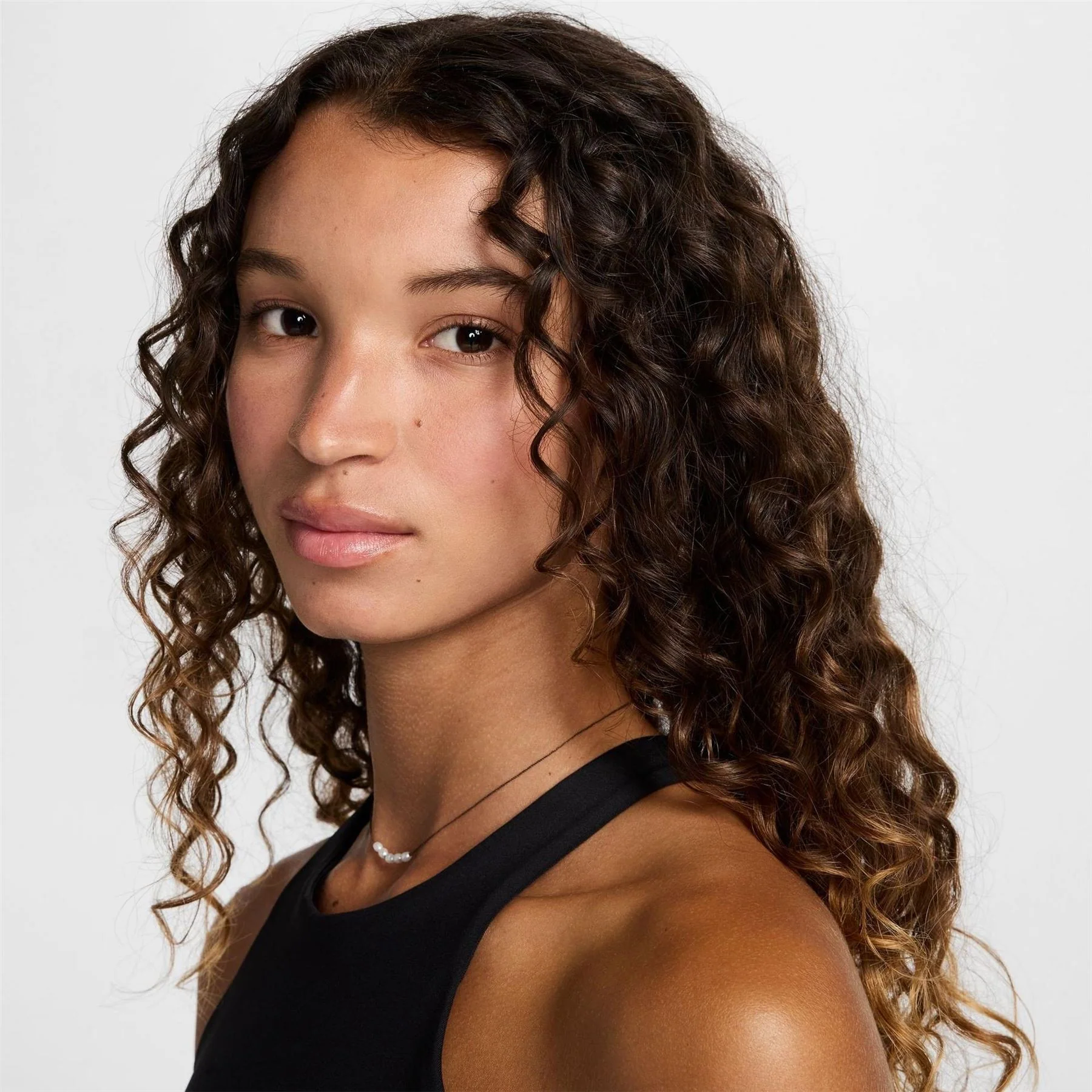 Nike Twist Non Wired Medium Impact Sports Bra - Image 3