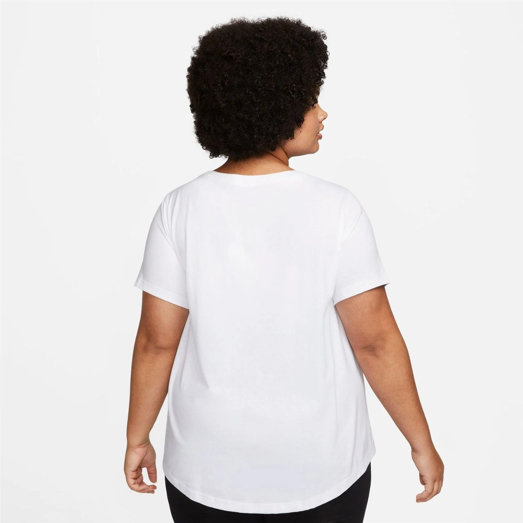 Nike Club Short Sleeve T-Shirt - Image 2