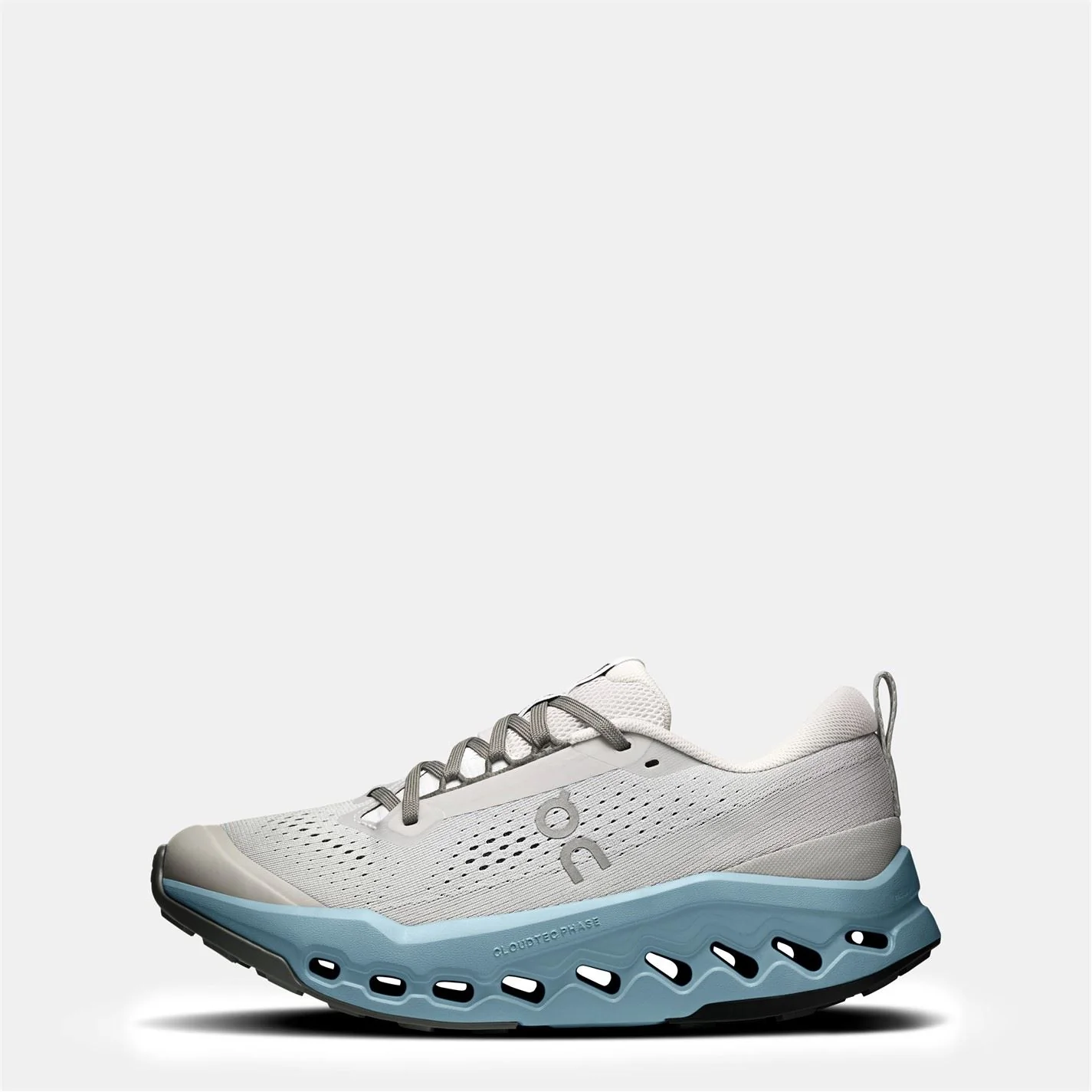 On Cloudsurfer Low Top Flat Heel Sneakers - Image 3