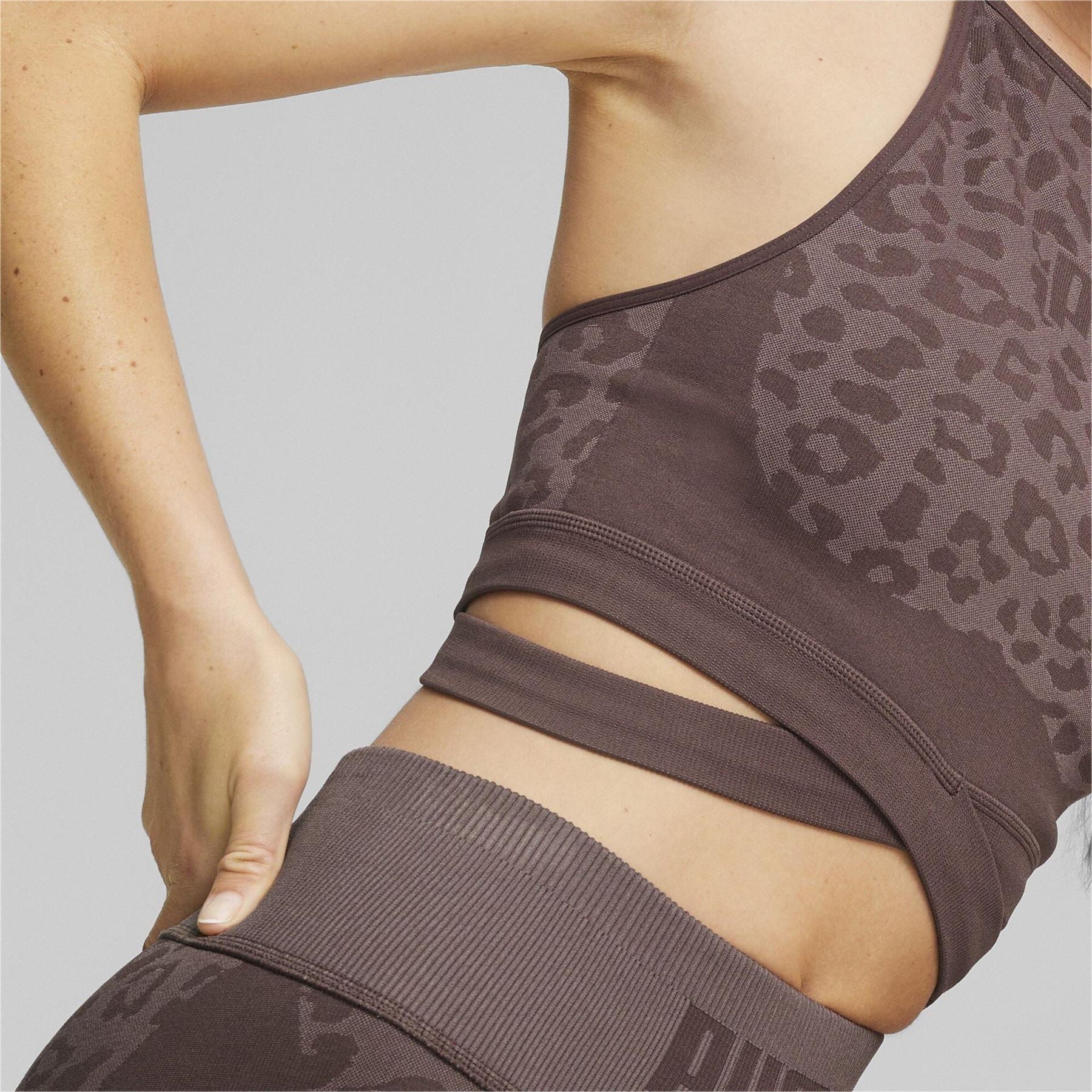 Puma Formknit Midline Sports Bra - Image 3