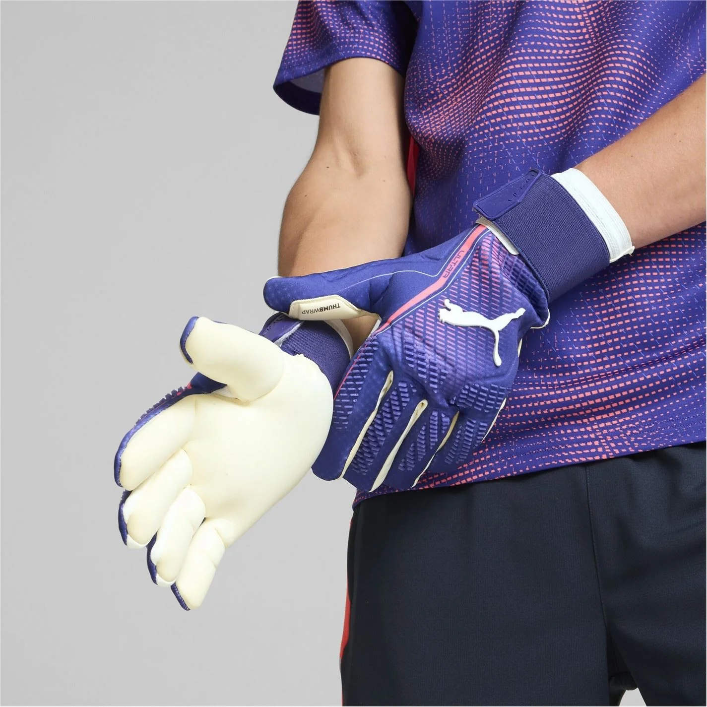 Puma Ultra Ultimate Hybrid Adults Goalkeeper Gloves - Image 9