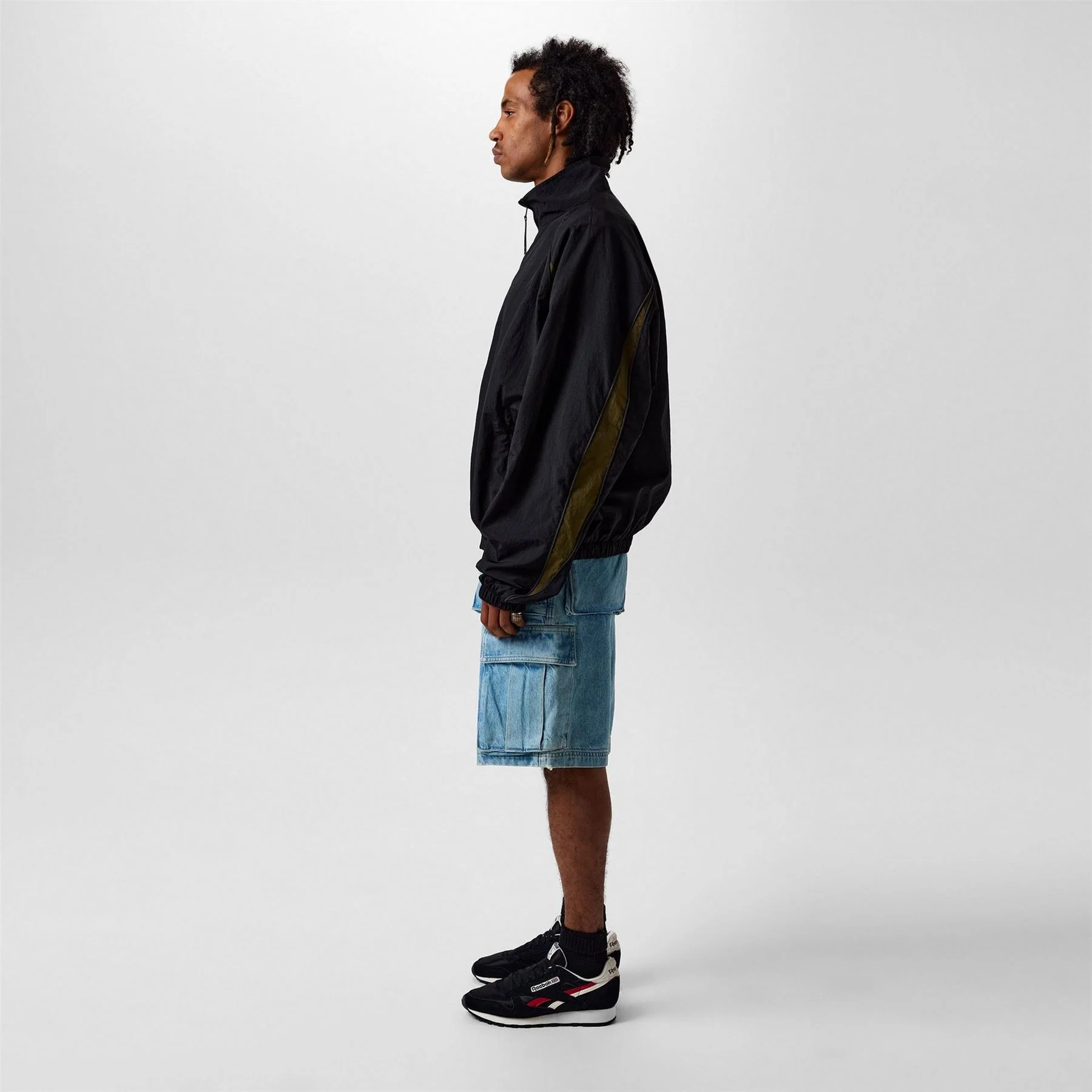 Reebok Classic Leather Low Top Sneakers - Image 6