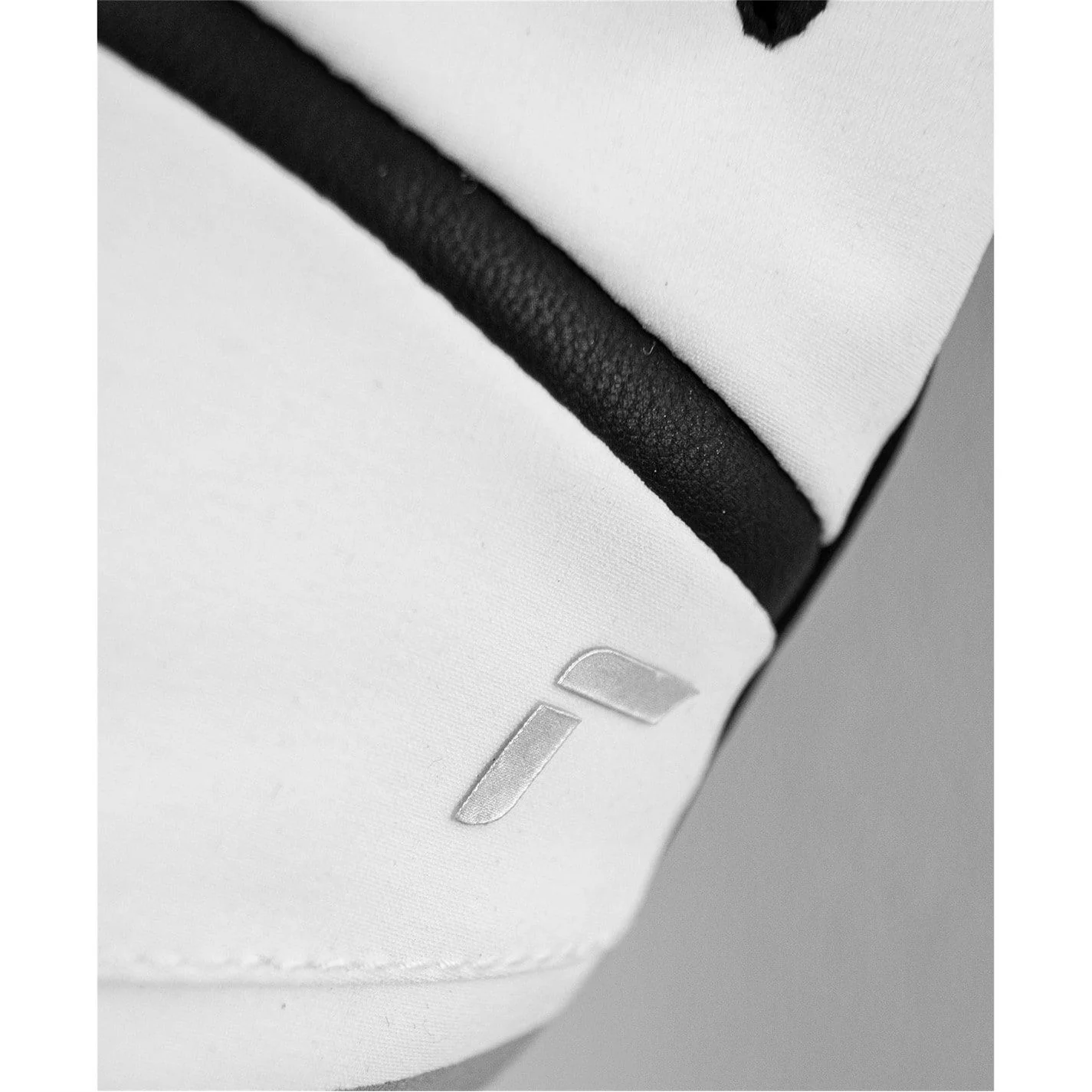 Reusch Tessa Ski Gloves - Image 11