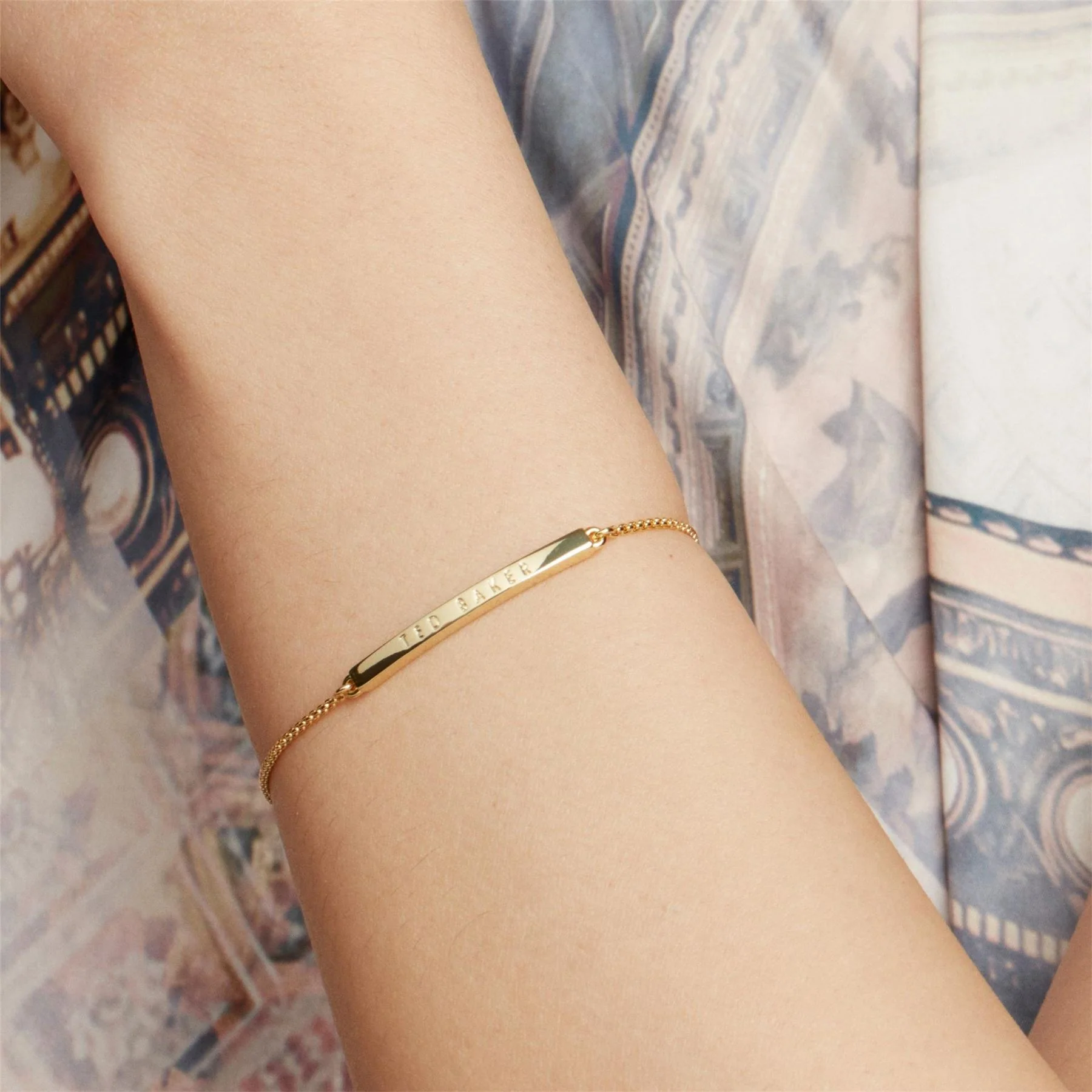 Ted Baker Breena Chain Bracelet with Engraved Logo - Image 3