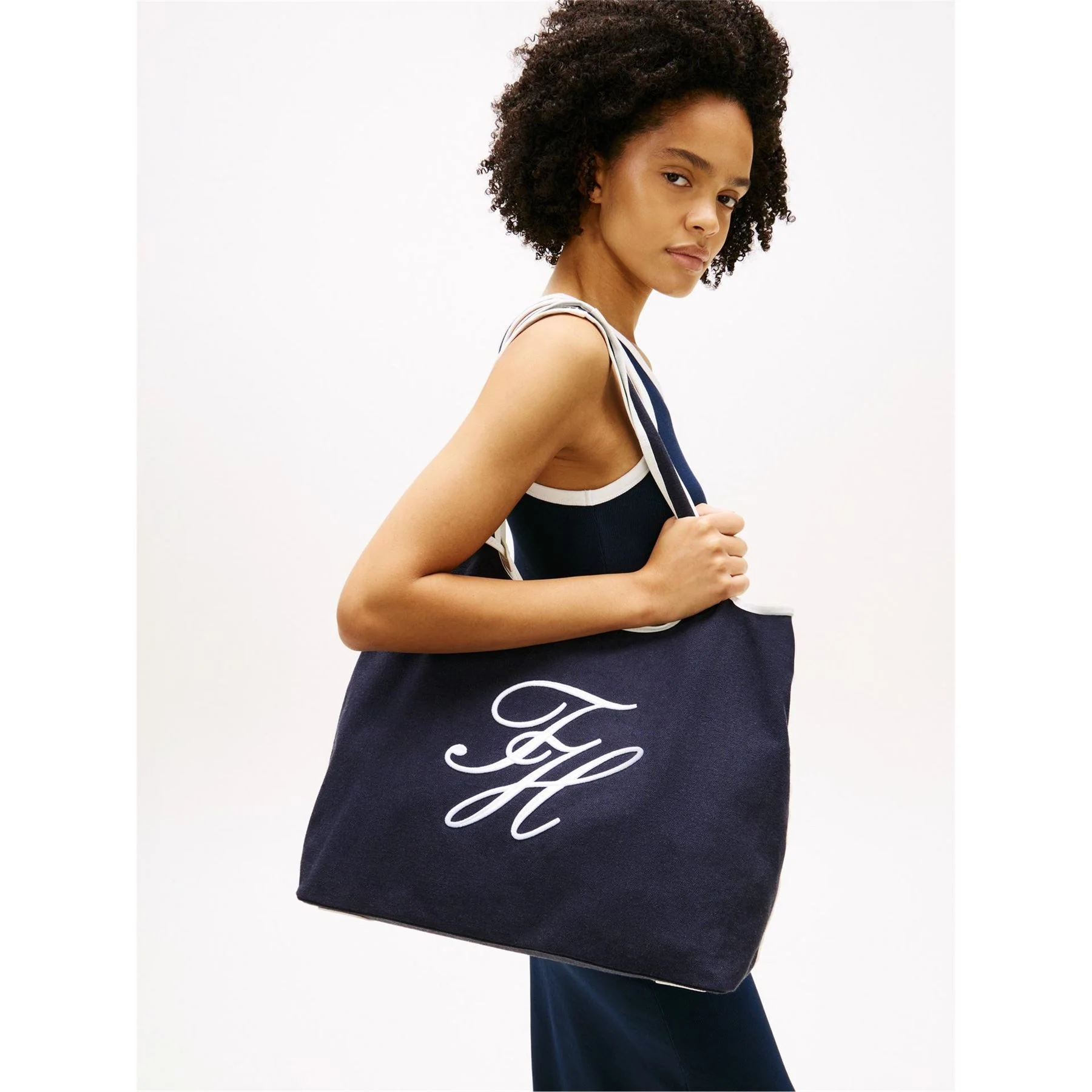 Tommy Hilfiger Canvas Tote Ld63 - Image 2