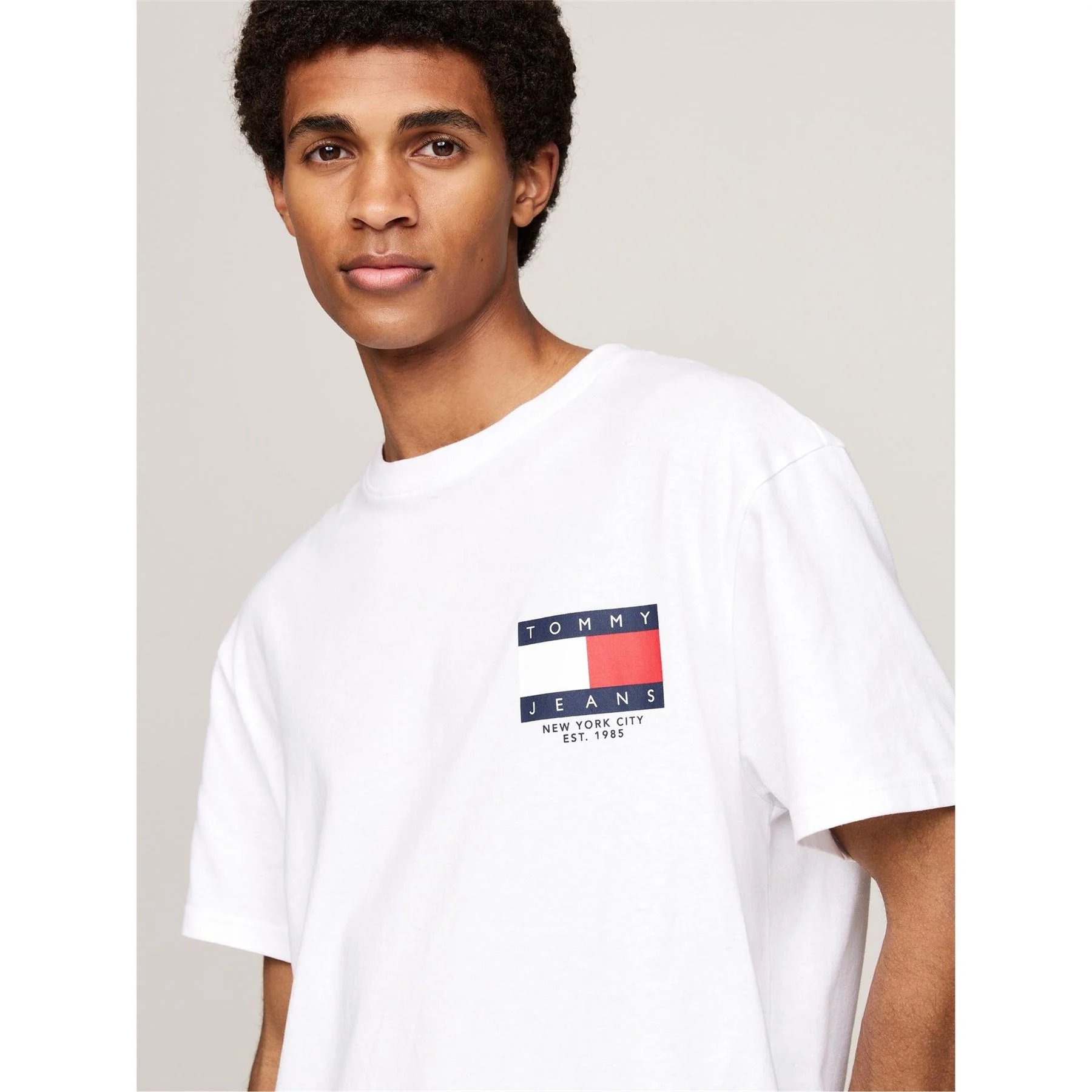 Tommy Jeans Reg Rwb Sig Flag Tee Ext - Image 2