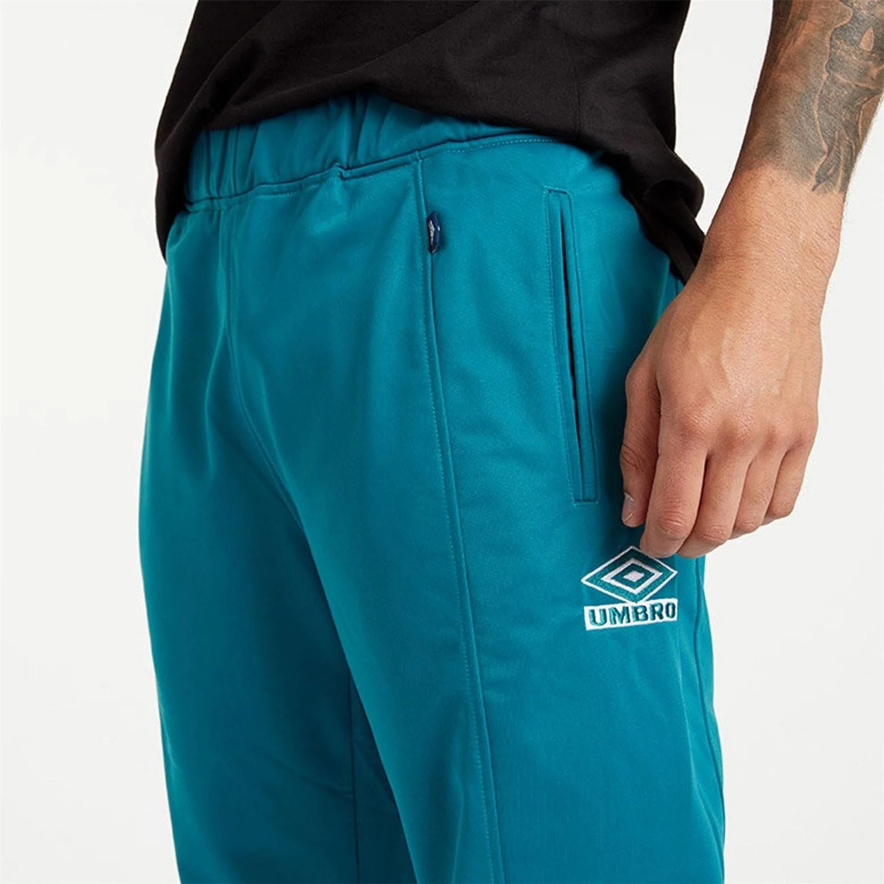 Umbro Darted Tapered Pants - Image 3