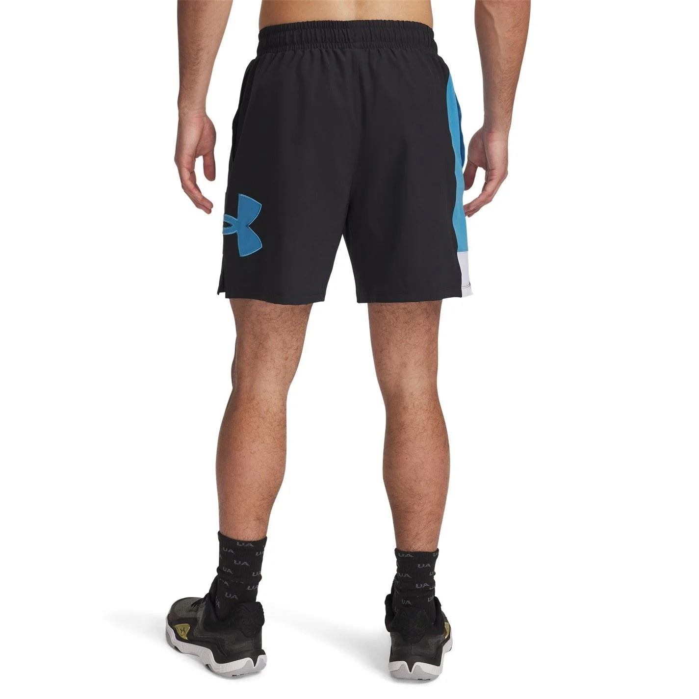 Under Armour 7 Woven Basketball Bermuda Shorts - Image 6