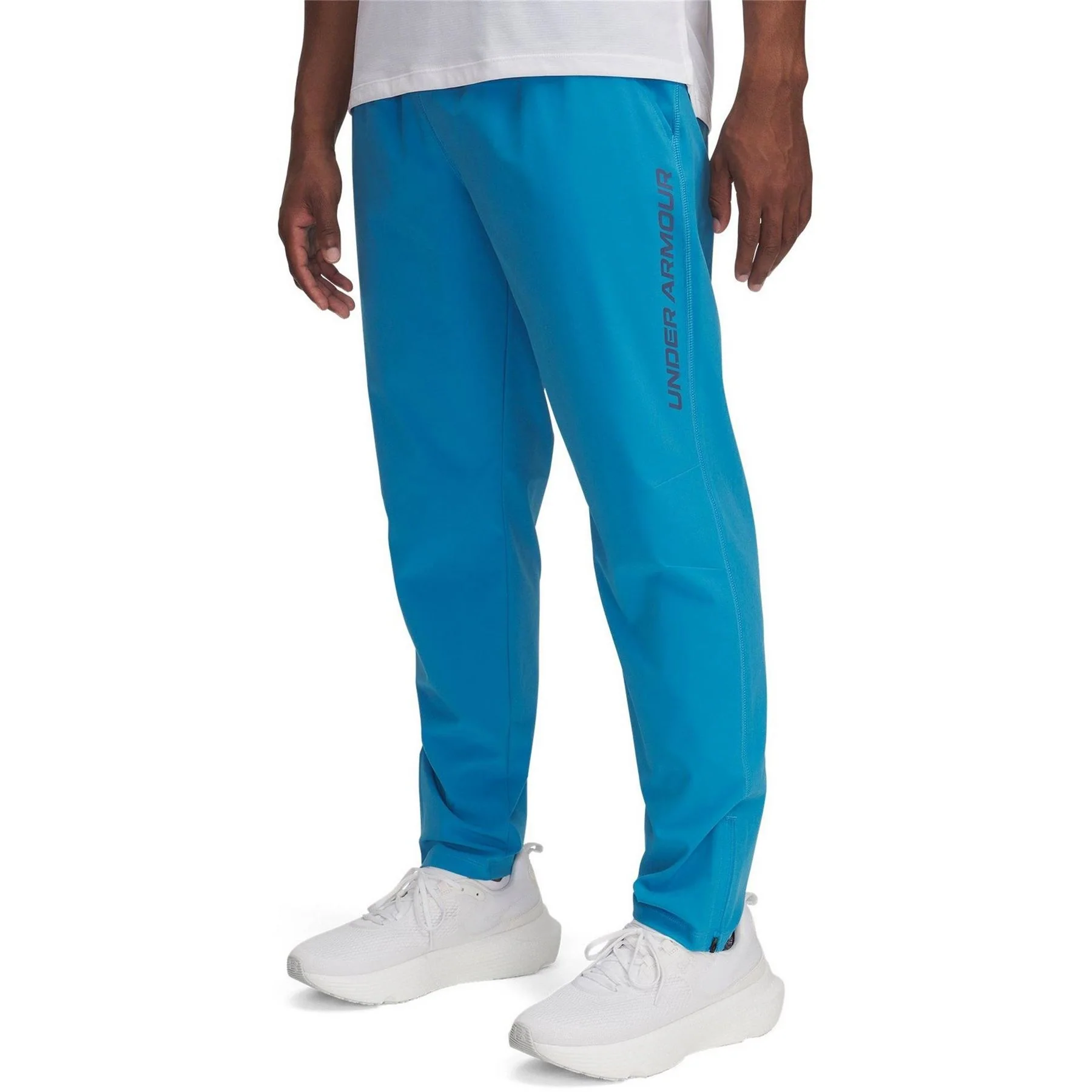 Under Armour Launch Solid Patterned Tapered Running Pants