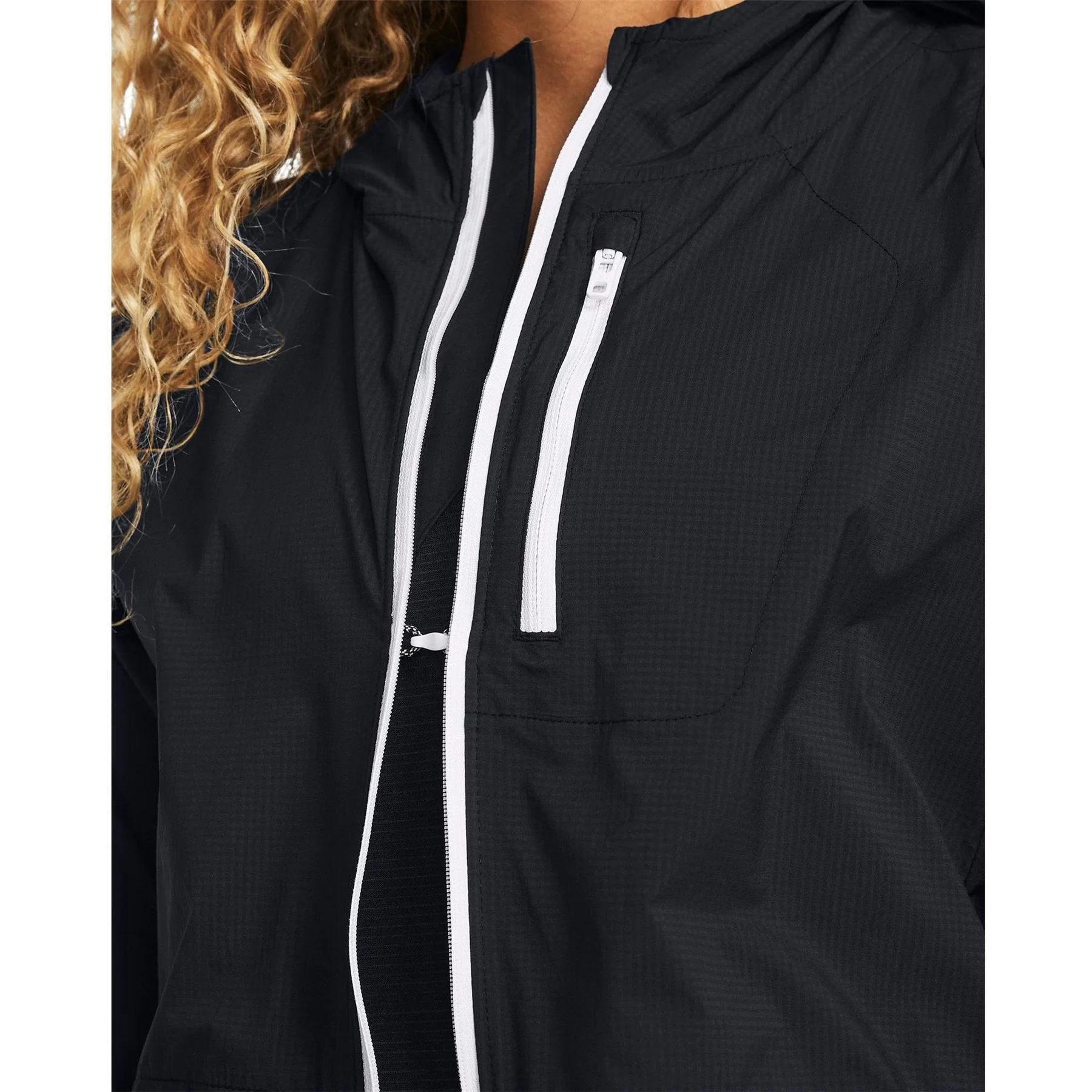 Under Armour Launch Solid Patterned Hooded Running Jacket with Chest Pocket - Image 9