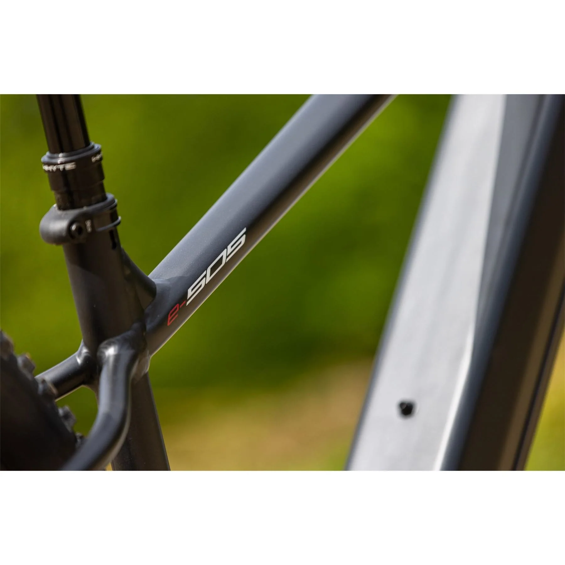 Whyte 505 Electric Mountain Bike - Image 3